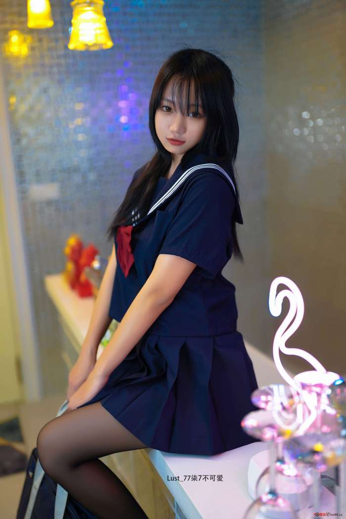 柒柒要乖哦 – 反差JK少女[182P-2.51G]