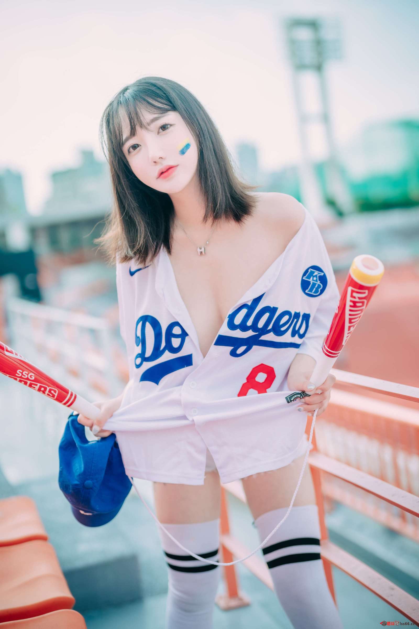 https://www.lss77.com/wp-content/uploads/2023/05/1685383825-c3f484315c27d75-1600x2400.jpg