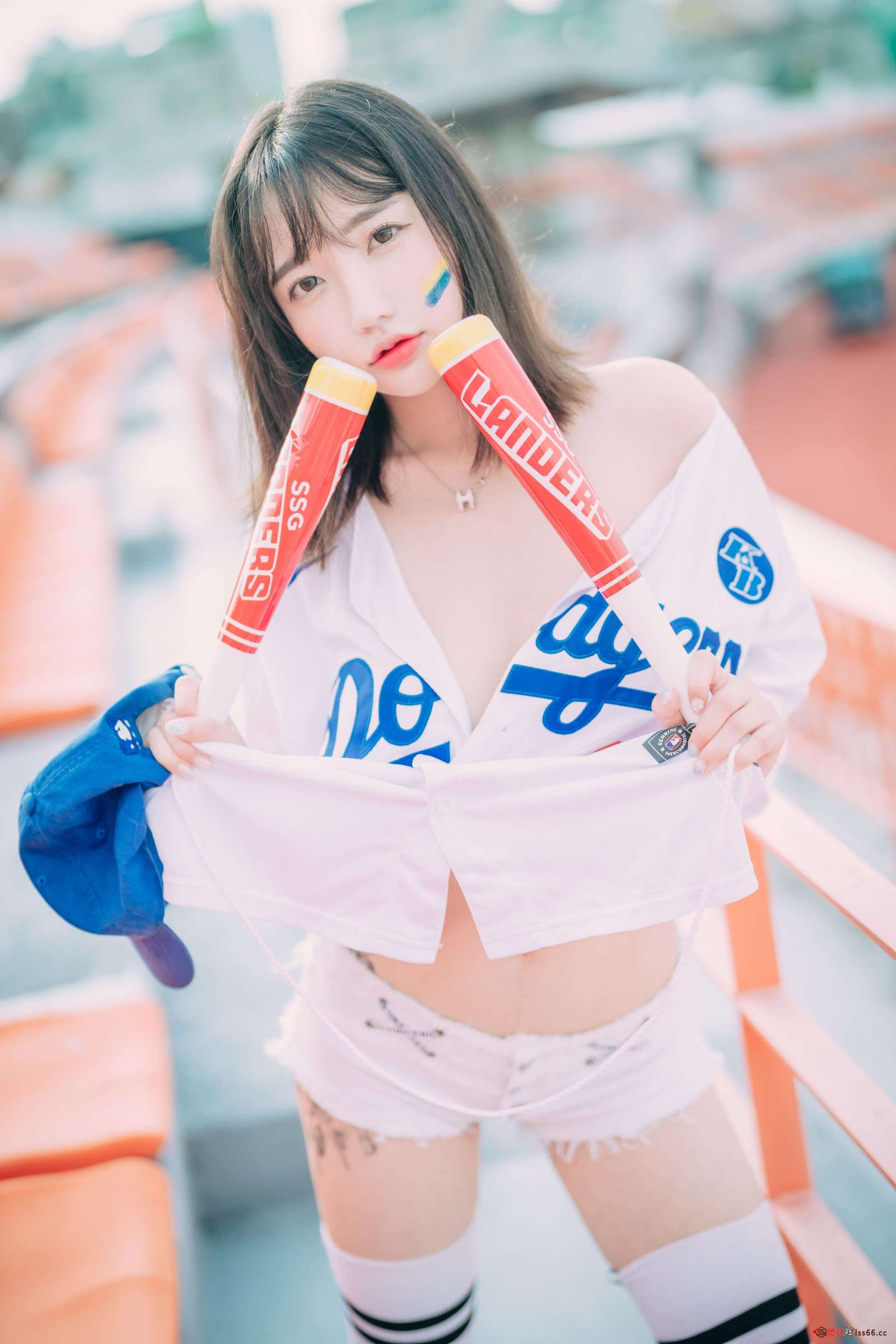 https://www.lss77.com/wp-content/uploads/2023/05/1685383849-857778a20b9a41d-1600x2400.jpg