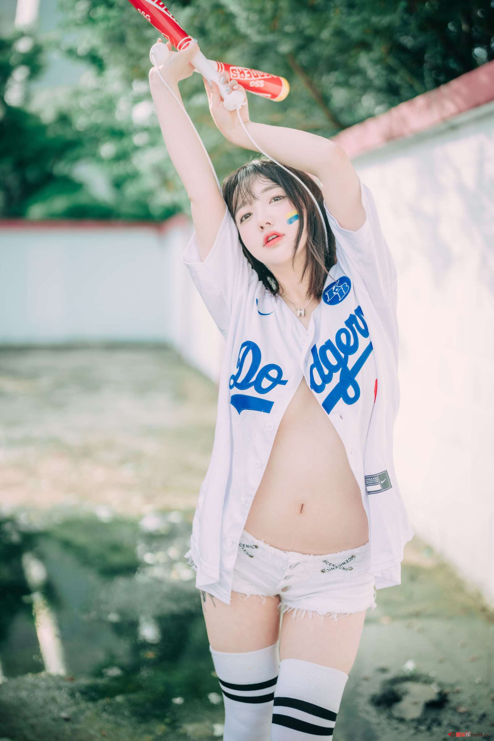 https://www.lss77.com/wp-content/uploads/2023/05/1685384257-9d4352b8bf376c4-1600x2400.jpg