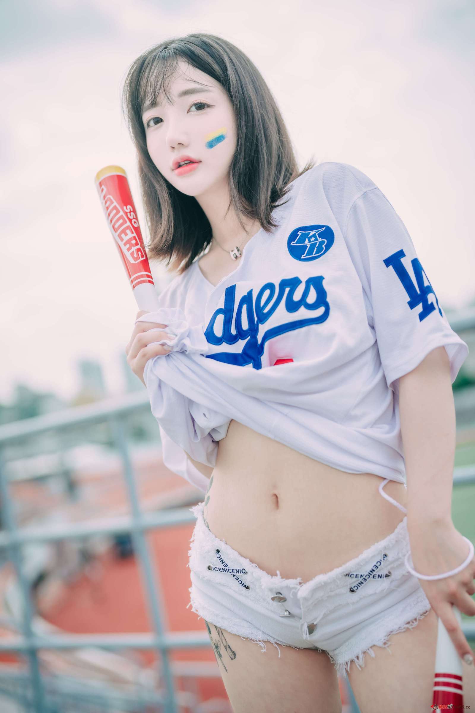 https://www.lss77.com/wp-content/uploads/2023/05/1685384348-279f4fe9db63a9f-1600x2400.jpg