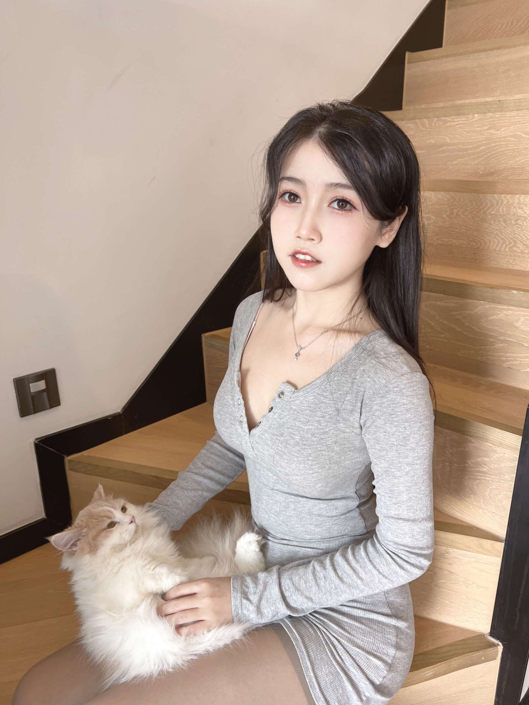 https://www.lss77.com/wp-content/uploads/2023/06/1685553377-0a8005f5594bd67-1800x2400.jpg