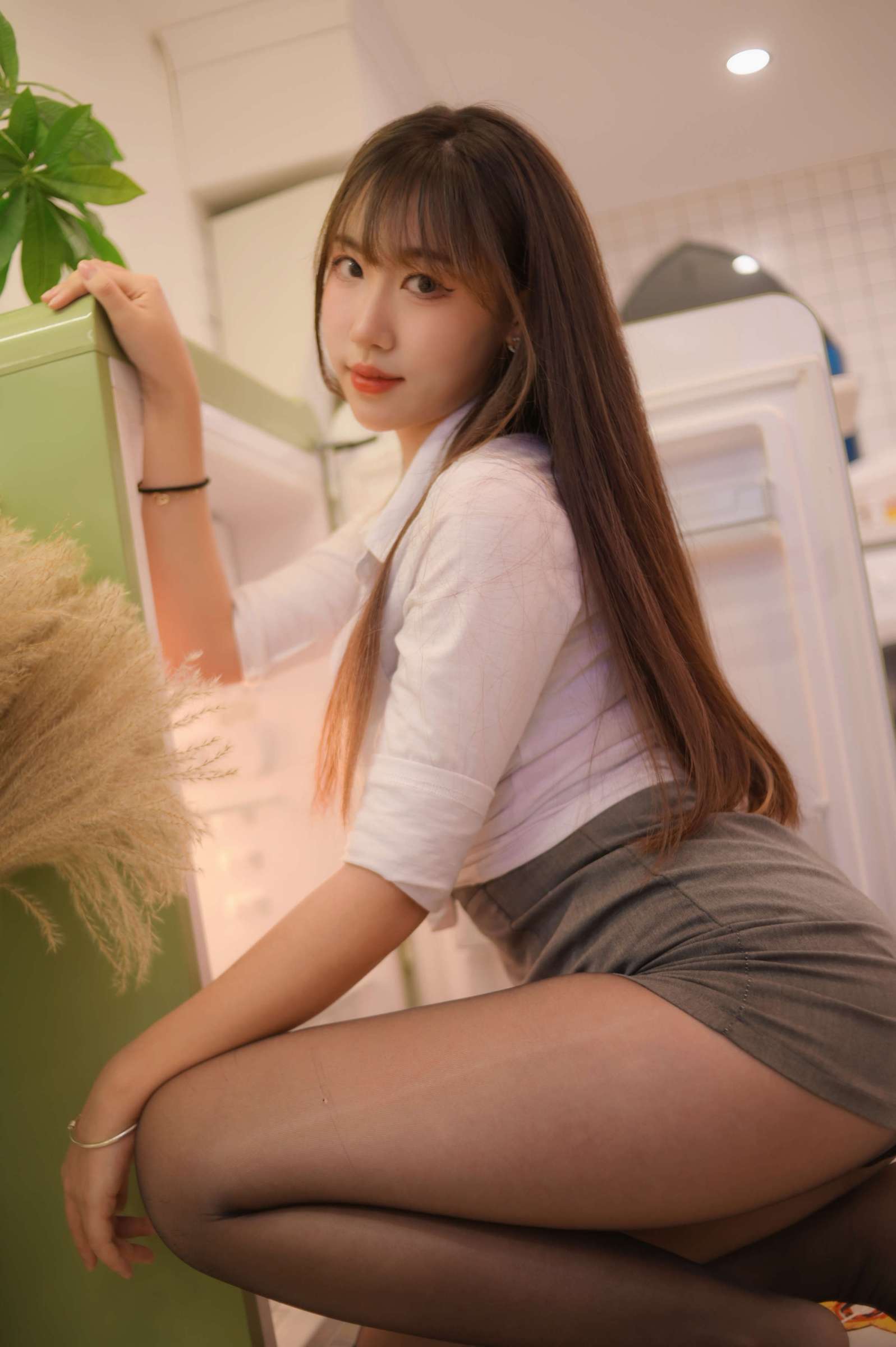 https://www.lss77.com/wp-content/uploads/2023/06/1685553531-ecee596a242de13-1597x2400.jpg