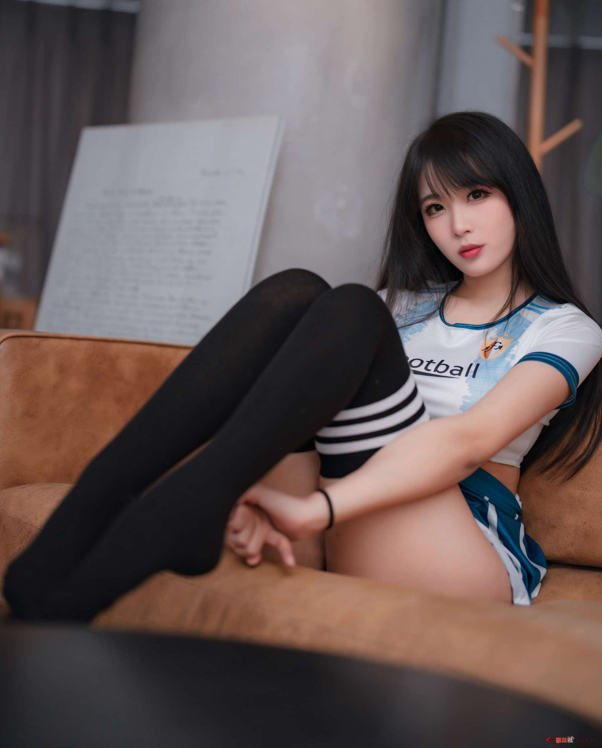 https://www.lss77.com/wp-content/uploads/2023/06/1685899742-c3f484315c27d75-1931x2400.jpg