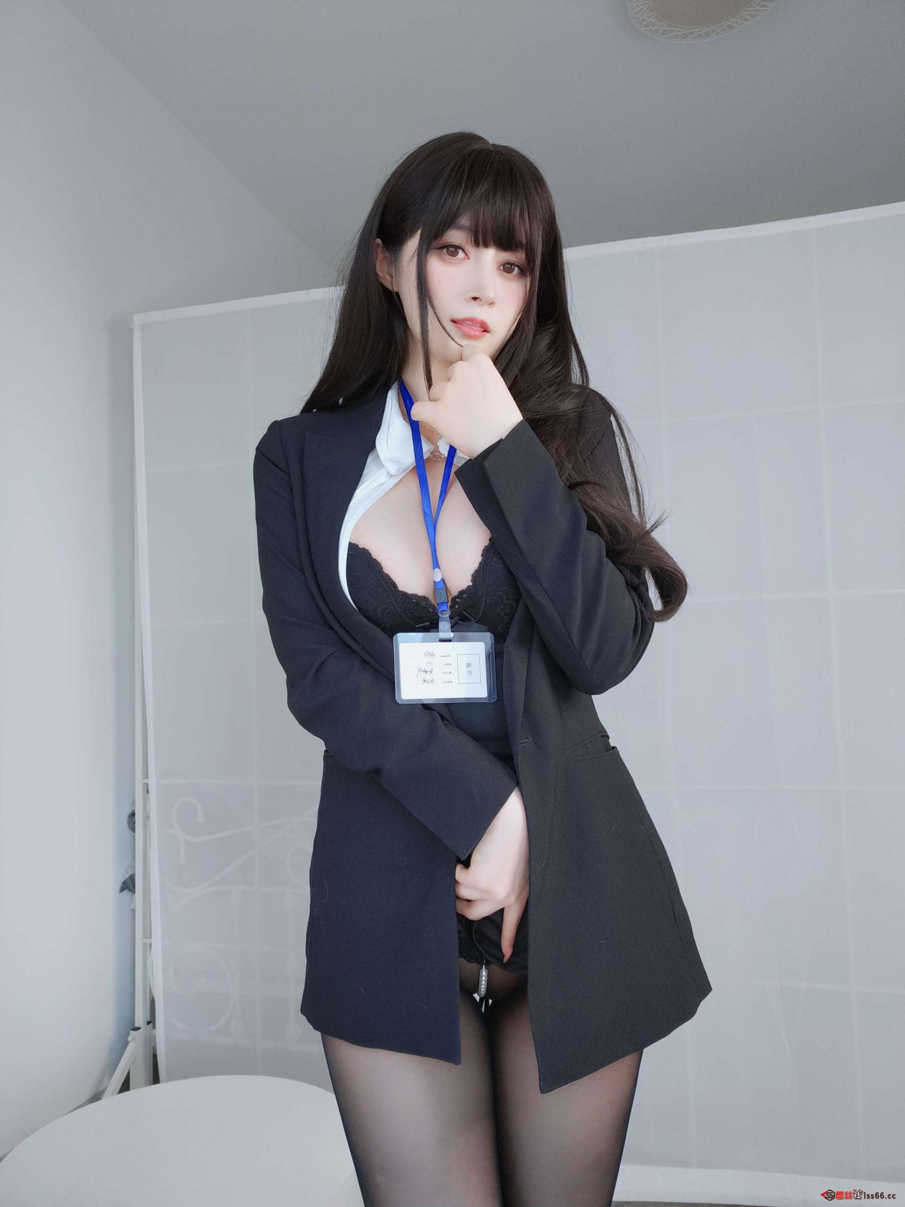 https://www.lss77.com/wp-content/uploads/2023/06/1686359378-bff82d18862ce94-1800x2400.jpg