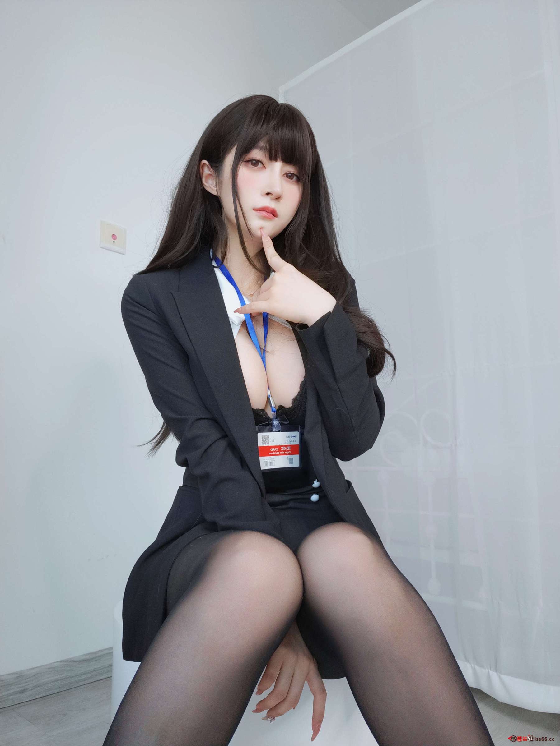 https://www.lss77.com/wp-content/uploads/2023/06/1686359572-18bbcaa5ef82389-1800x2400.jpg