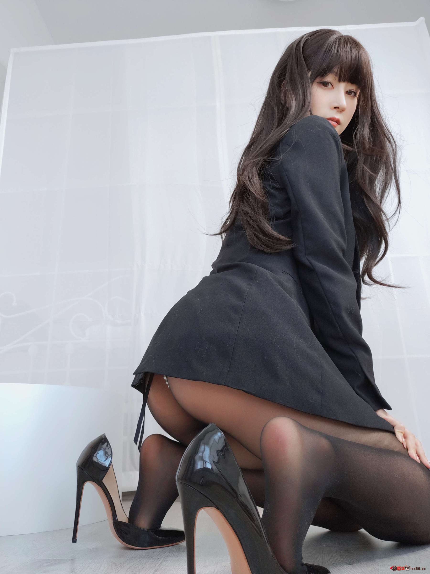 https://www.lss77.com/wp-content/uploads/2023/06/1686359722-a0a080f42e6f13b-1800x2400.jpg