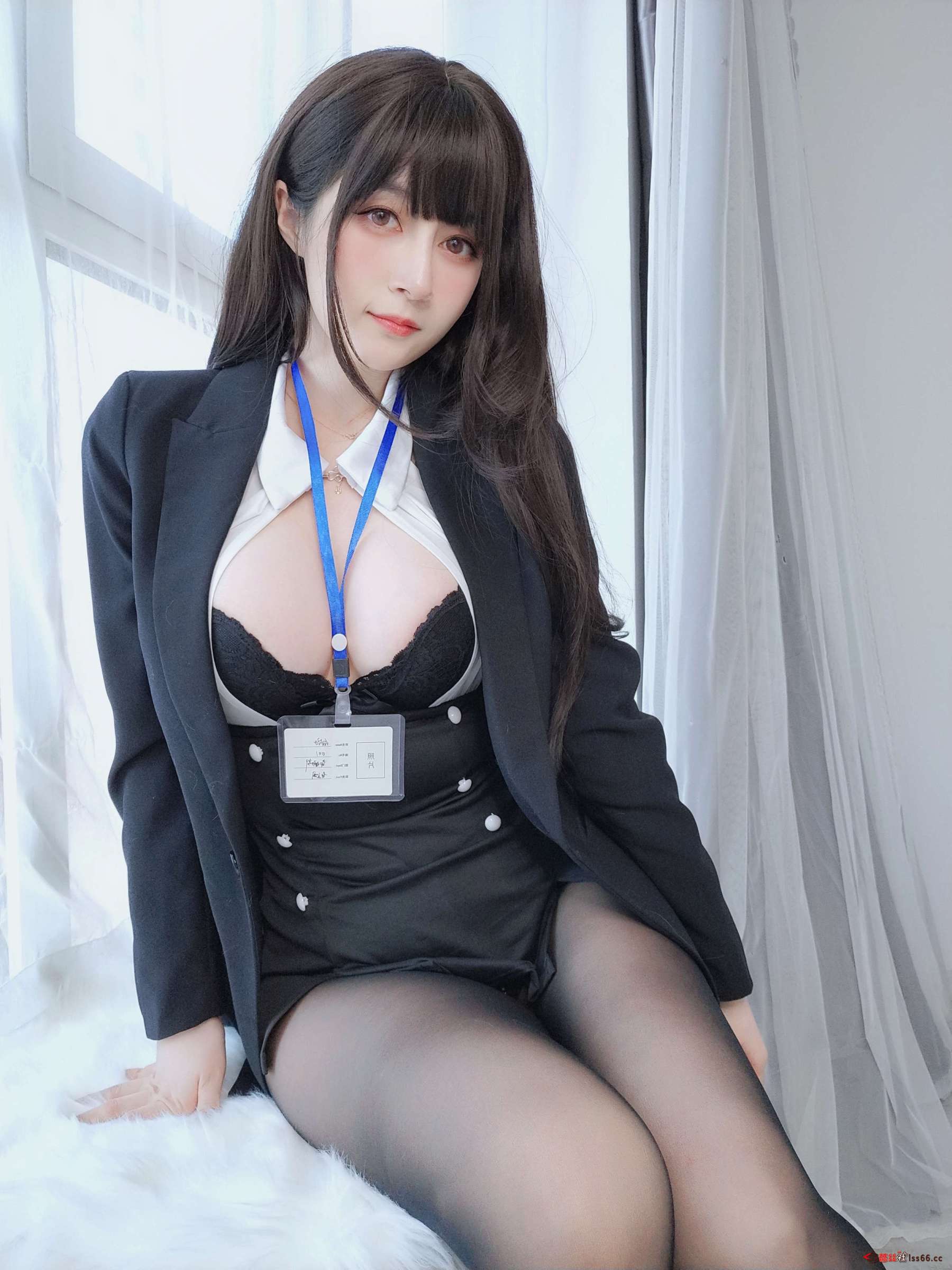 https://www.lss77.com/wp-content/uploads/2023/06/1686359811-2b24d495052a8ce-1800x2400.jpg