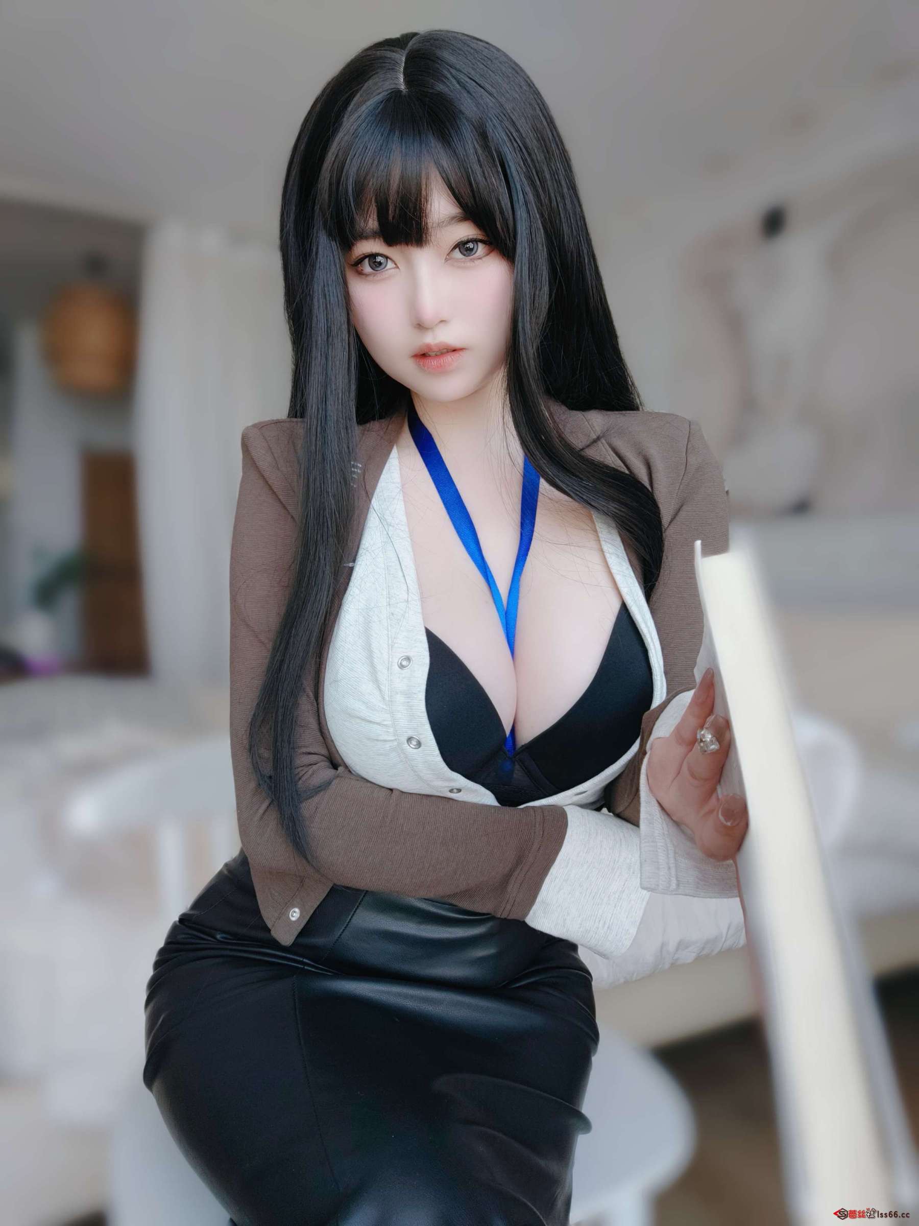 https://www.lss77.com/wp-content/uploads/2023/06/1686574433-9e94b15ed312fa4-1800x2400.jpeg