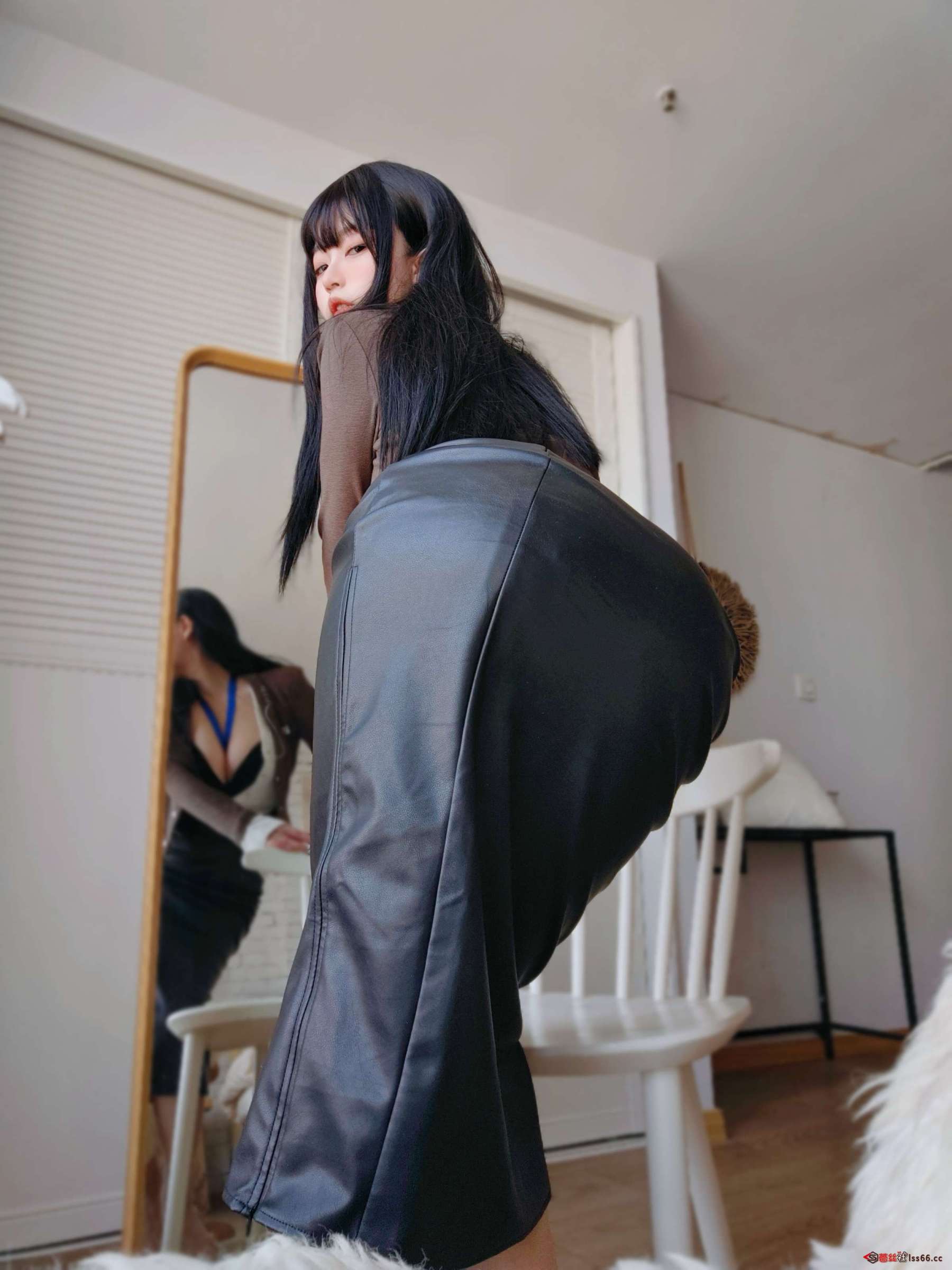 https://www.lss77.com/wp-content/uploads/2023/06/1686574706-9f9cee5b98b2e35-1800x2400.jpeg