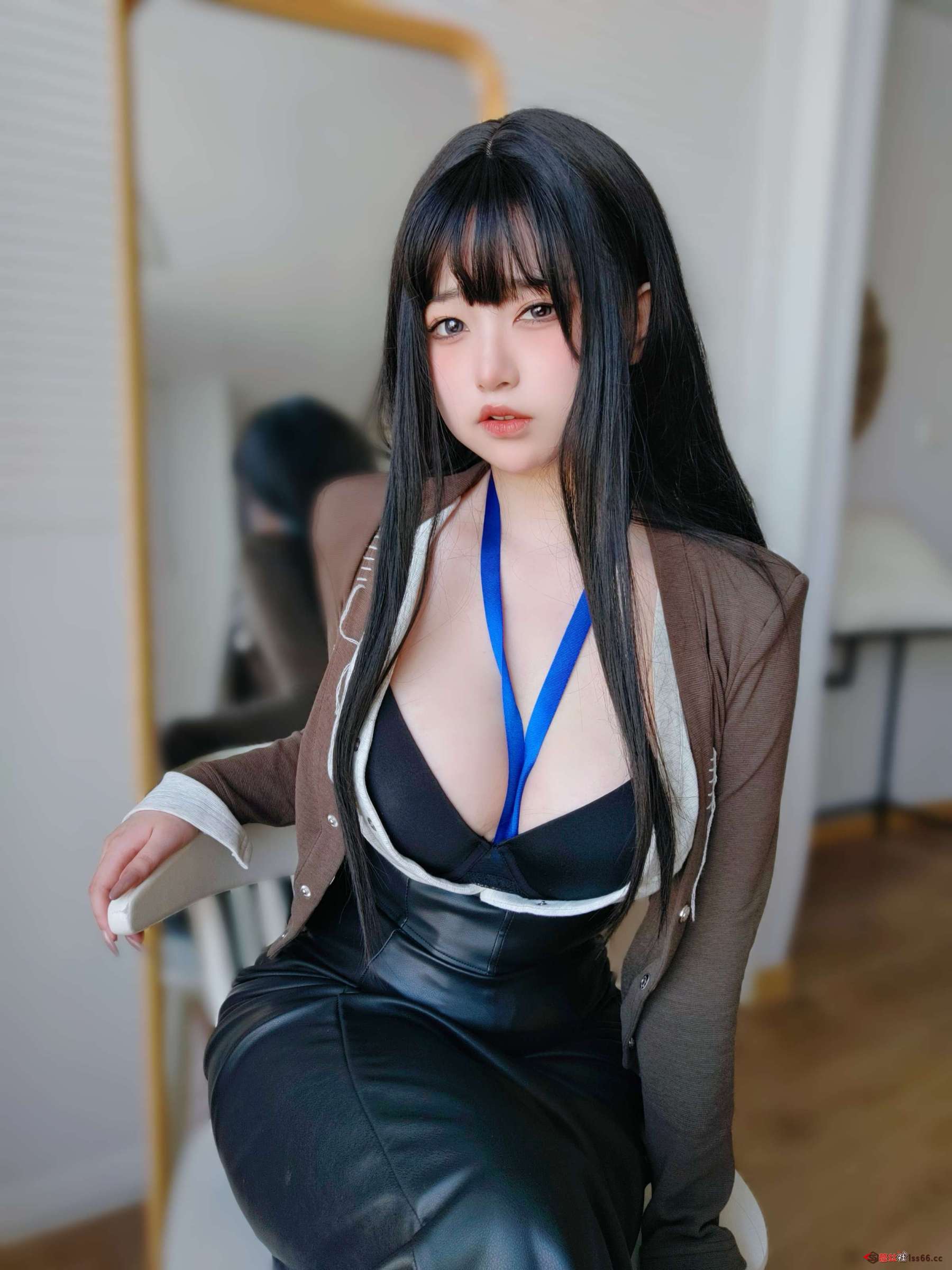 https://www.lss77.com/wp-content/uploads/2023/06/1686574878-682670d9ab0aaa4-1800x2400.jpeg
