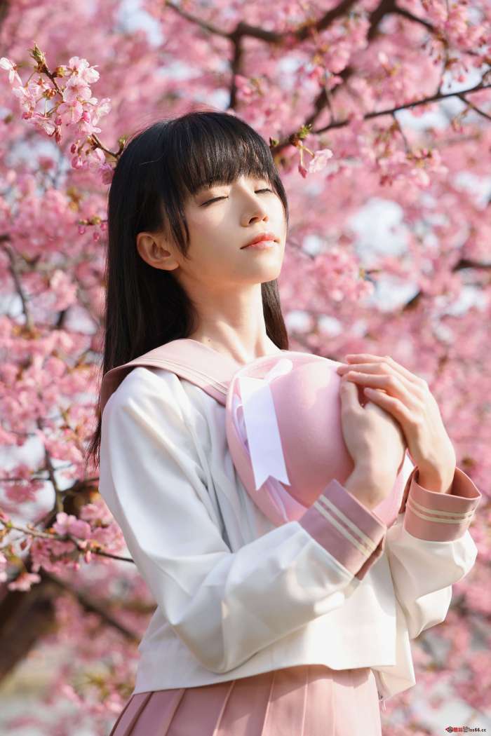 绮太郎 – 樱花 [18P-95M]