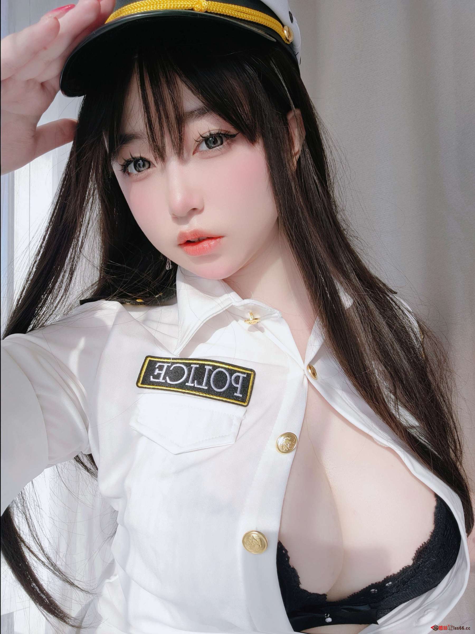 https://www.lss77.com/wp-content/uploads/2023/06/1686645113-b34f33d0bc25185-1800x2400.jpg