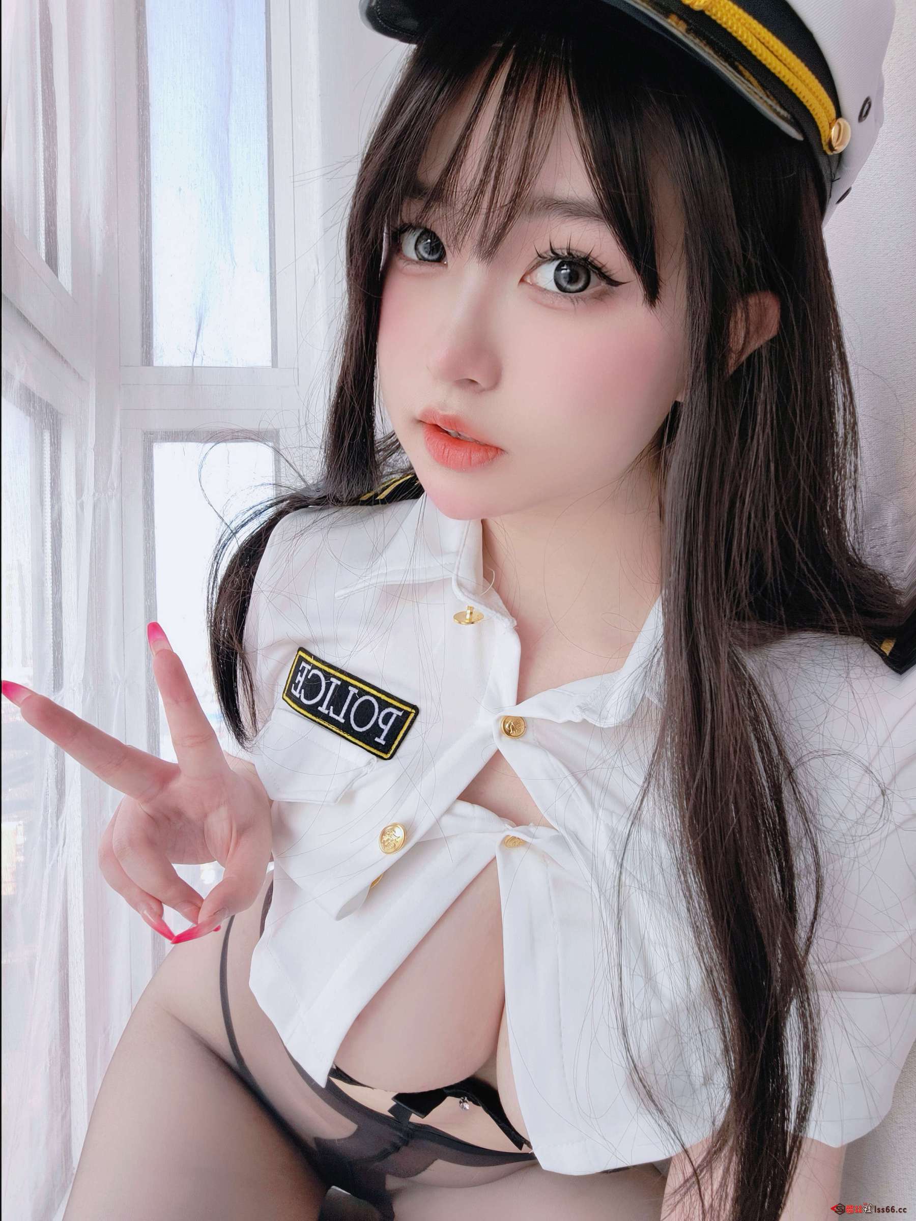 https://www.lss77.com/wp-content/uploads/2023/06/1686645302-6974ce5ac660610-1800x2400.jpg