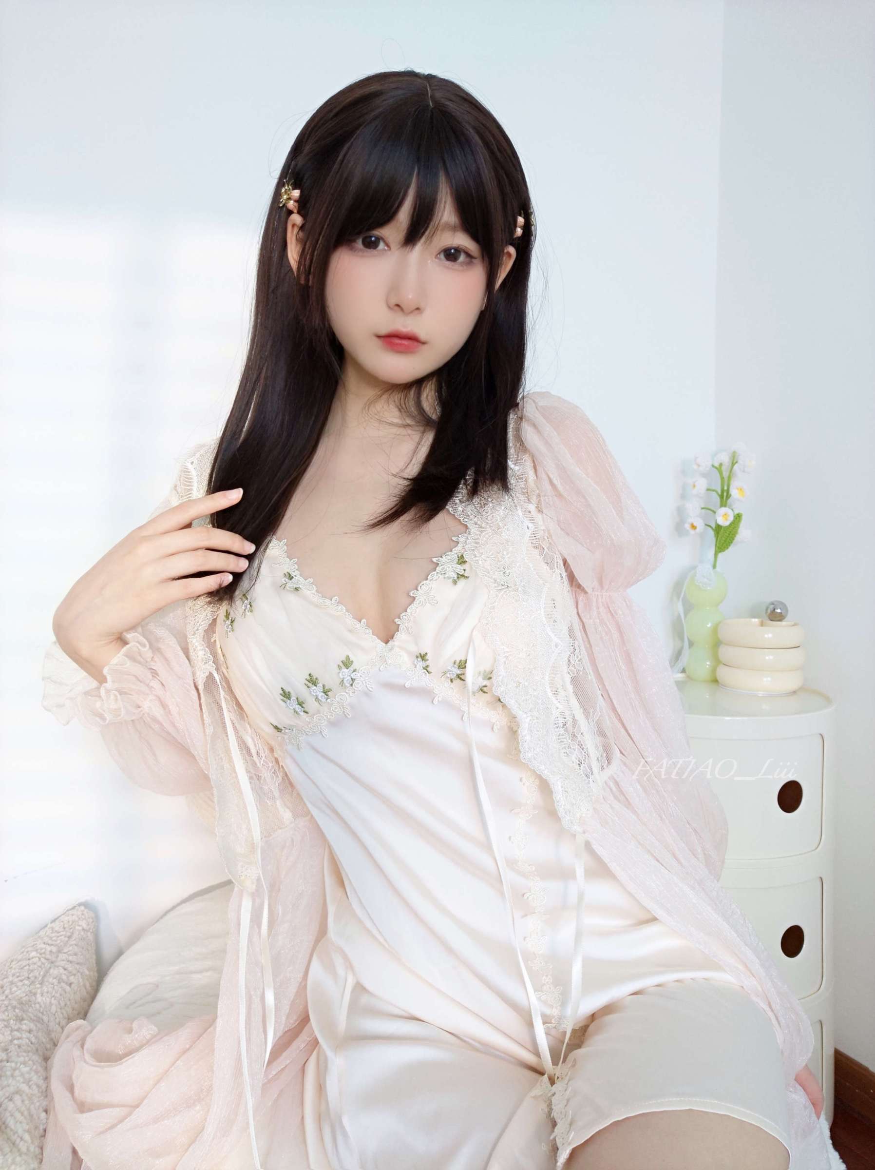 https://www.lss77.com/wp-content/uploads/2023/06/1687156159-93dd4de5cddba2c-1796x2400.jpg