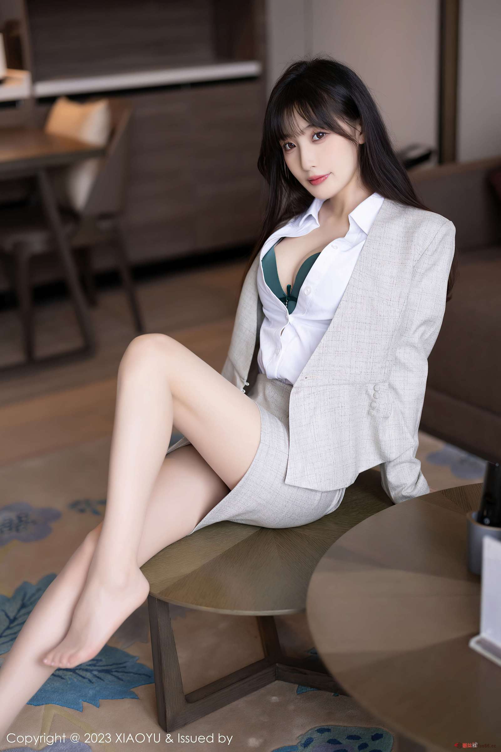 https://www.lss77.com/wp-content/uploads/2023/06/1687781366-02d4c7920bb22a9-1600x2400.jpg