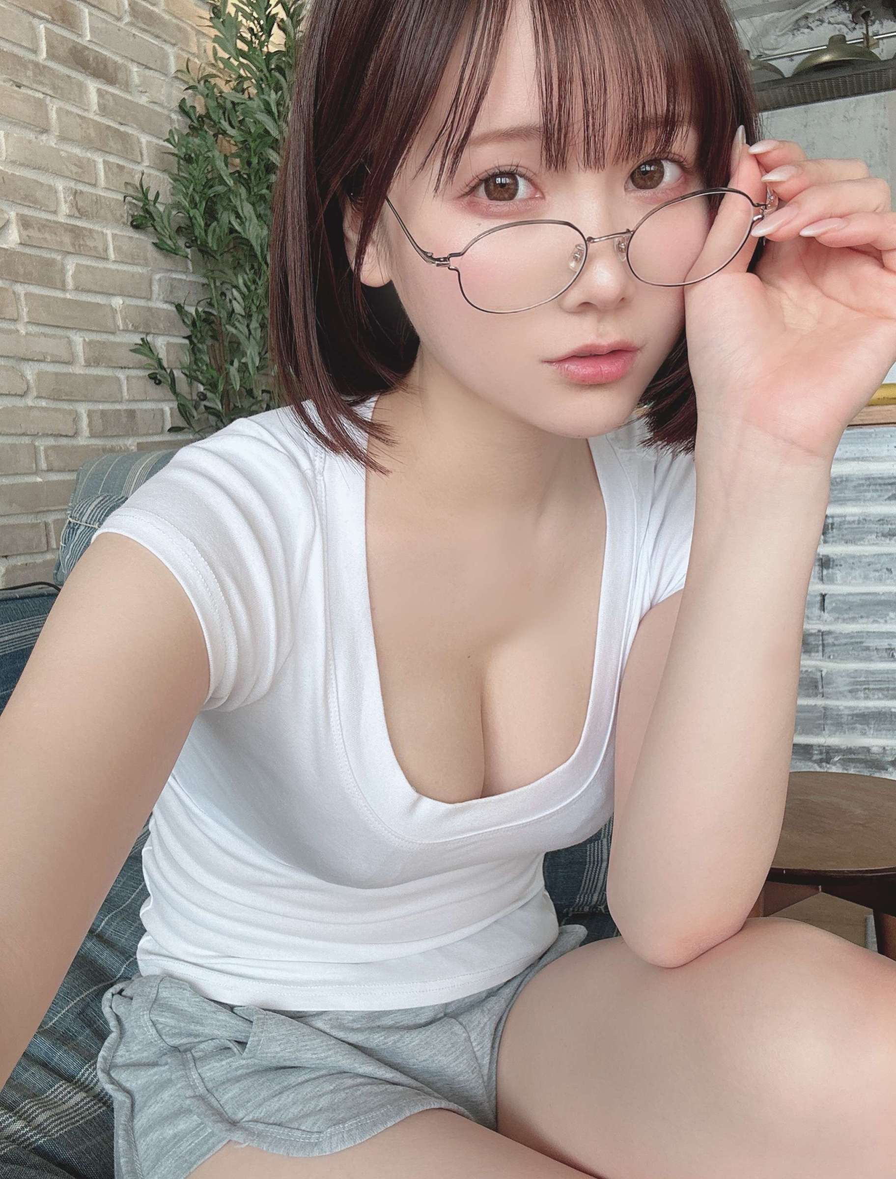 https://www.lss77.com/wp-content/uploads/2023/06/1688136319-bf97f24695f24fa-1824x2400.jpeg