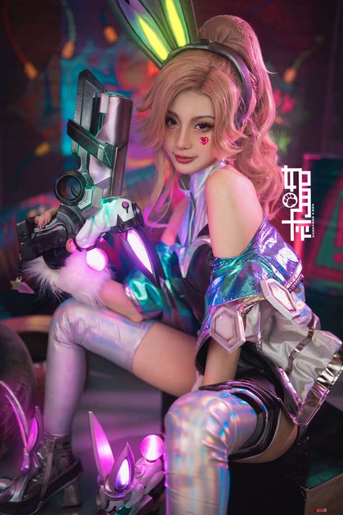 如月灰 – Battle Bunny Miss Fortune [17P105MB]