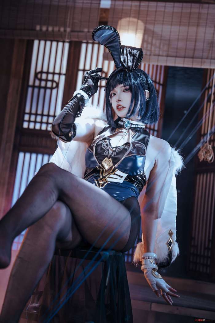 秋和柯基 – 夜兰 兔女郎 [92P-1.8G]