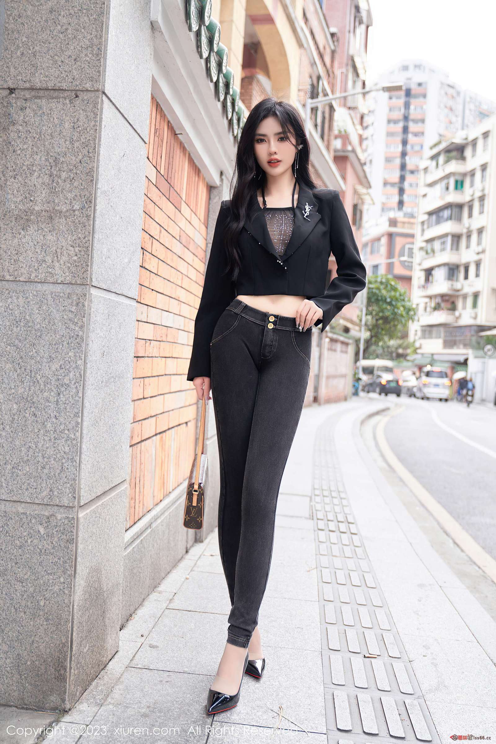https://www.lss77.com/wp-content/uploads/2023/07/1689051172-b6fb522815d06fe-1600x2400.jpg