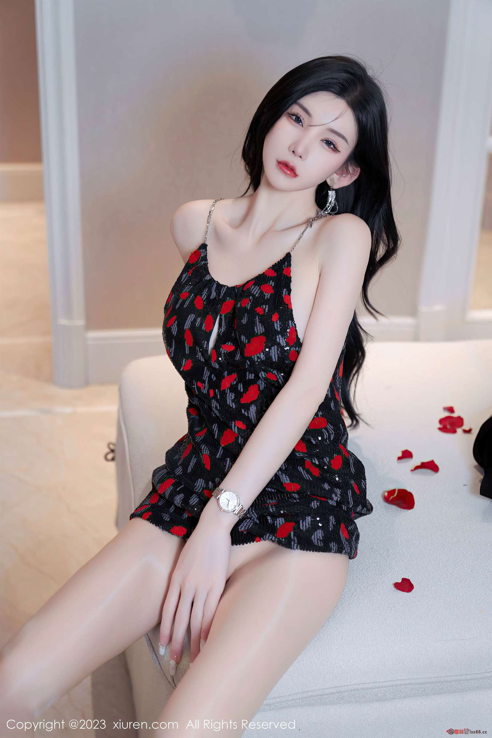 https://www.lss77.com/wp-content/uploads/2023/07/1689398154-99cb58d2d19256c-1600x2400.jpg