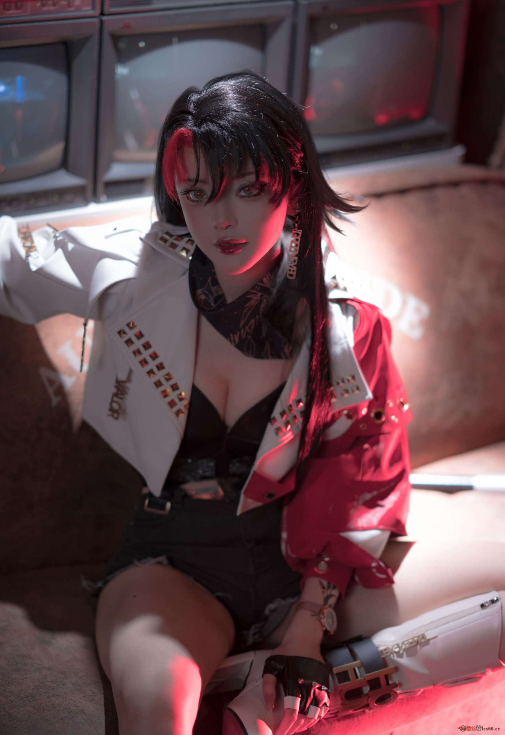 https://www.lss77.com/wp-content/uploads/2023/07/1689438757-e88a49bccde359f-1649x2400.jpg
