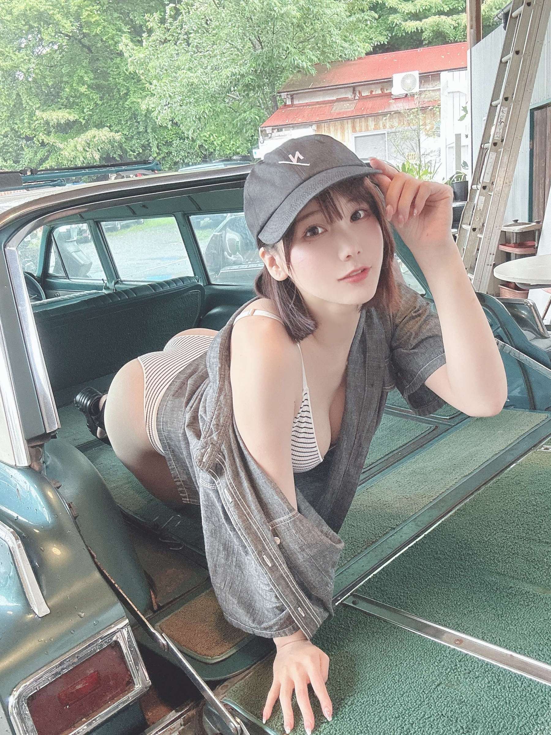 https://www.lss77.com/wp-content/uploads/2023/07/1690138593-1732cb437260c60-1800x2400.jpeg