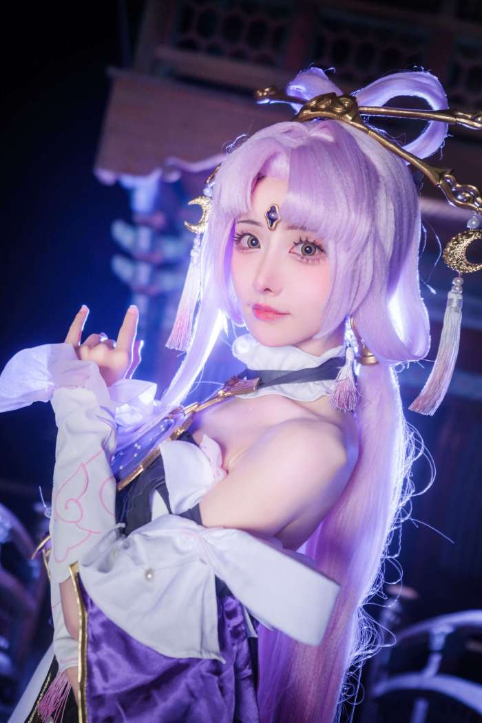 紫氯氯 – 符玄cos [18P39MB]