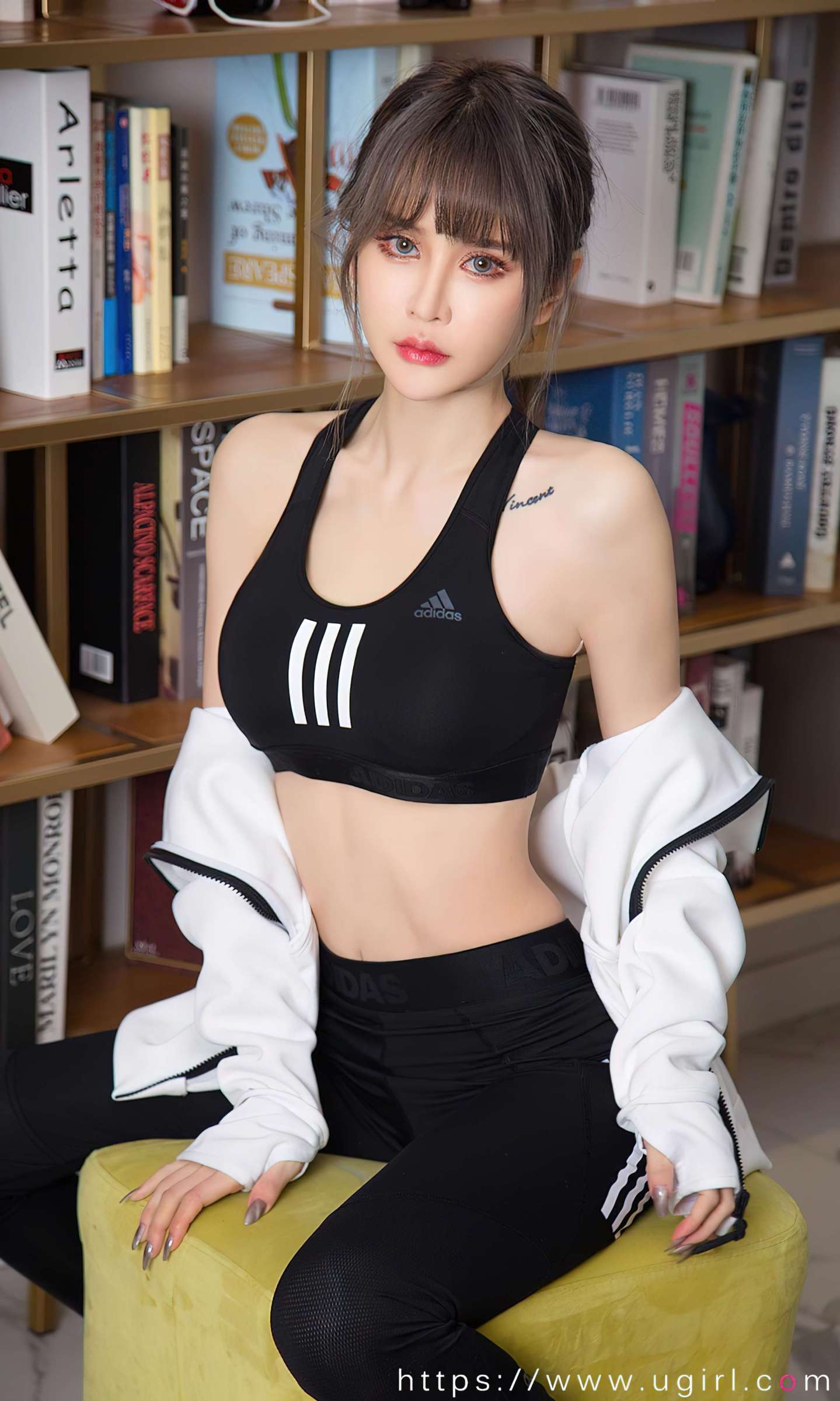 https://www.lss77.com/wp-content/uploads/2023/07/1690775895-fc1198178c3594b-1439x2400.jpg