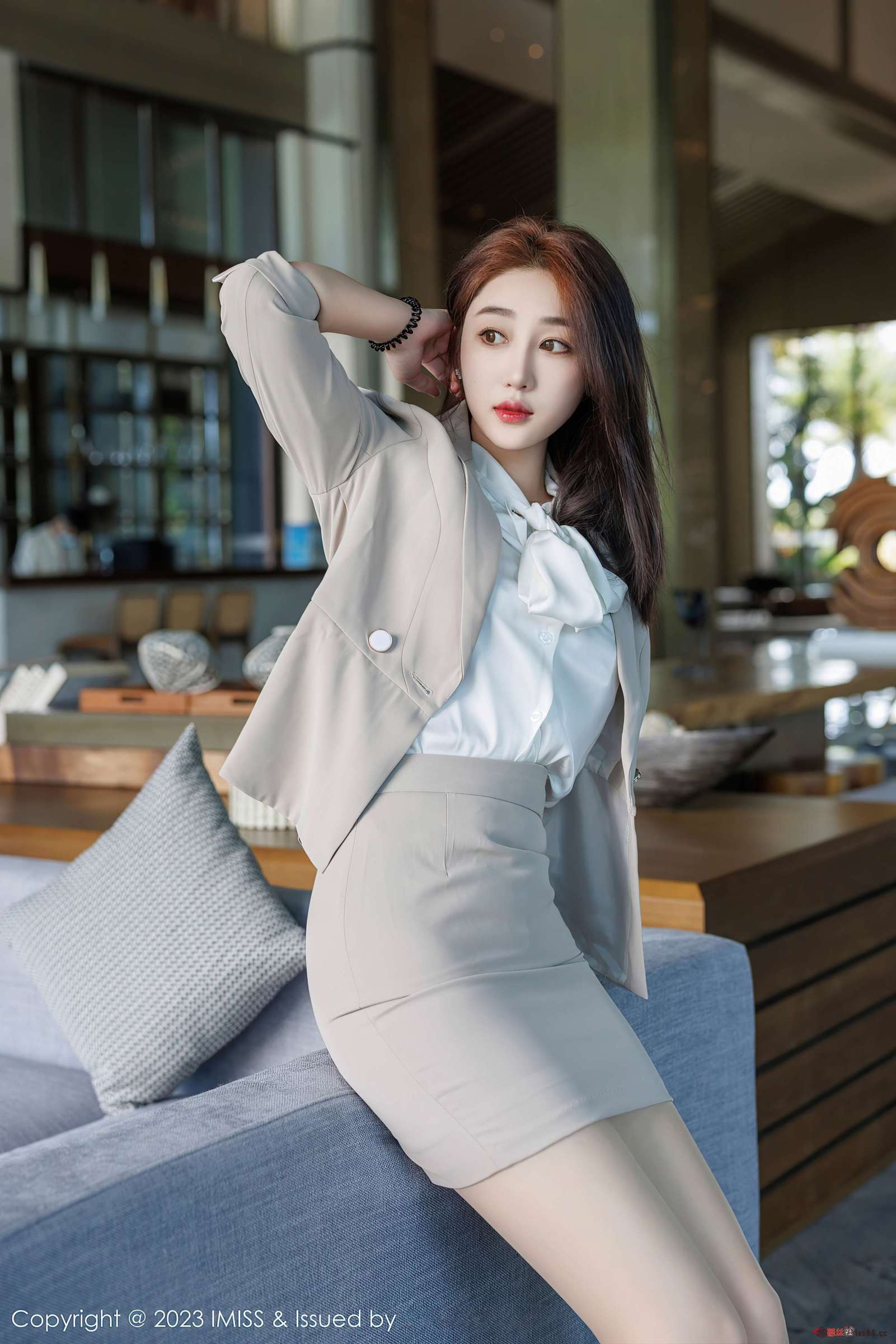 https://www.lss77.com/wp-content/uploads/2023/08/1691291799-aecdffd6ed3edae-1601x2400.jpg
