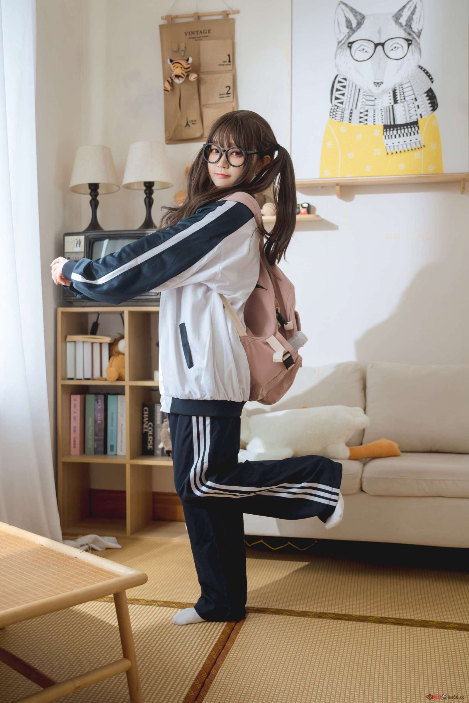 https://www.lss77.com/wp-content/uploads/2023/08/1691295026-93dd4de5cddba2c-1600x2400.jpg