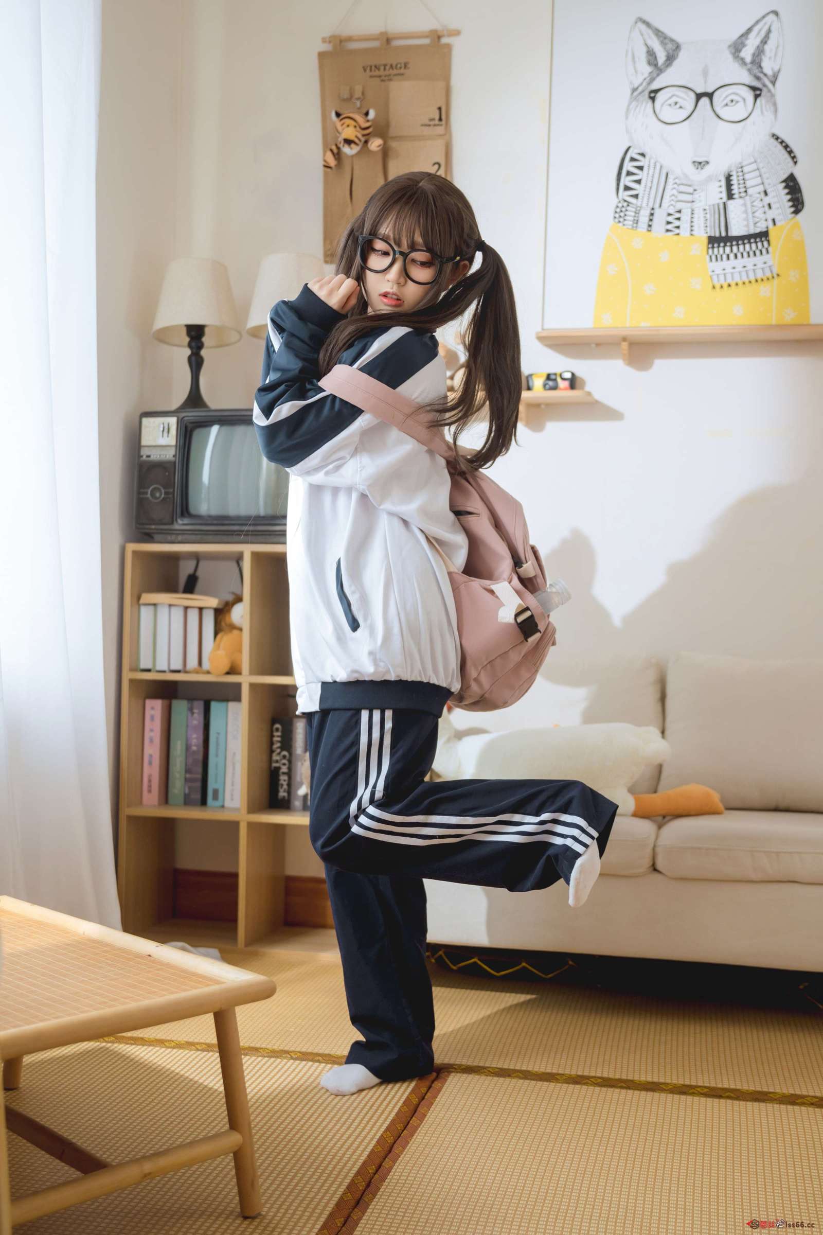 https://www.lss77.com/wp-content/uploads/2023/08/1691295048-e88a49bccde359f-1600x2400.jpg