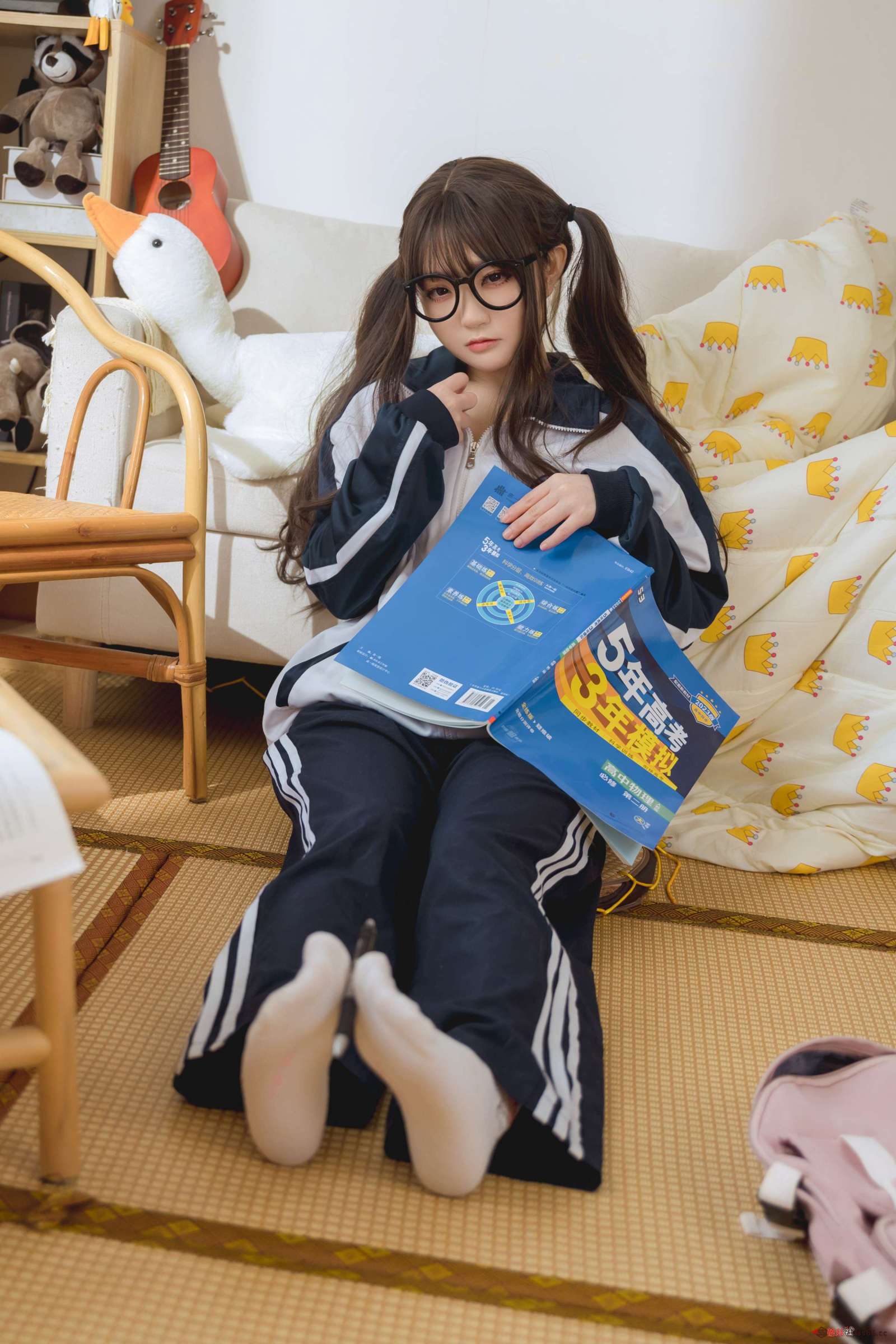 https://www.lss77.com/wp-content/uploads/2023/08/1691295370-7f5144f962efde7-1600x2400.jpg