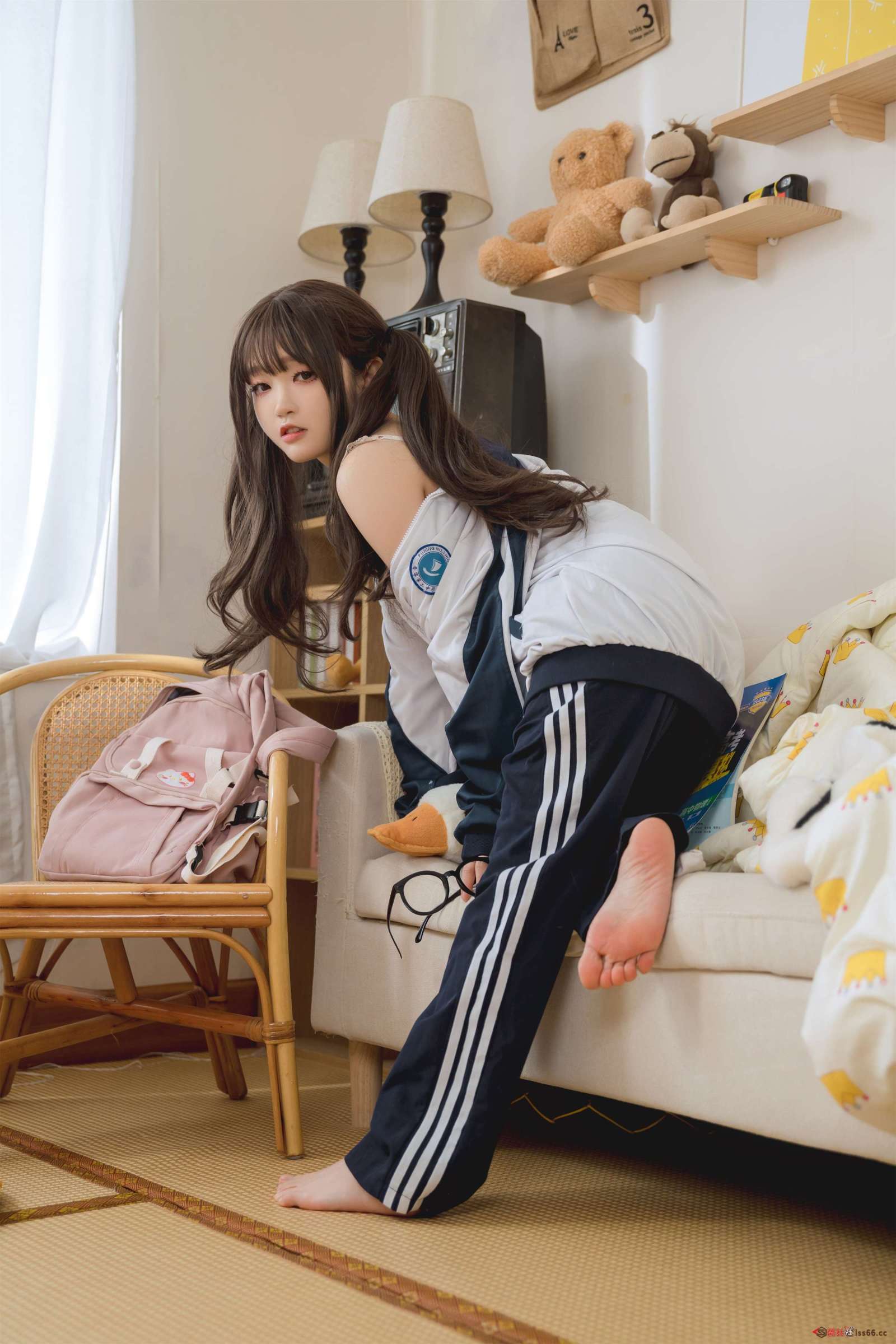 https://www.lss77.com/wp-content/uploads/2023/08/1691295728-e7db56dbec713f0-1600x2400.jpg