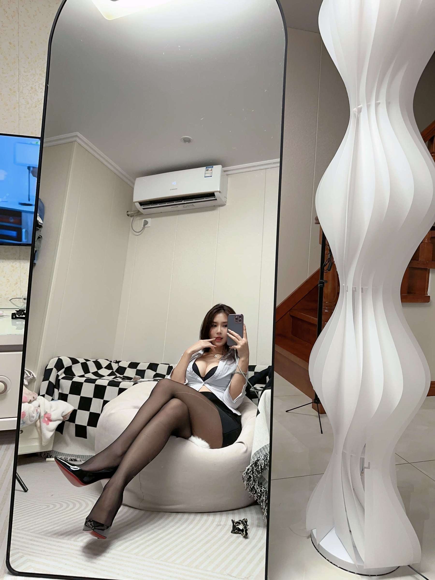 https://www.lss77.com/wp-content/uploads/2023/08/1691552180-3994f23bfb2b899-1800x2400.jpg