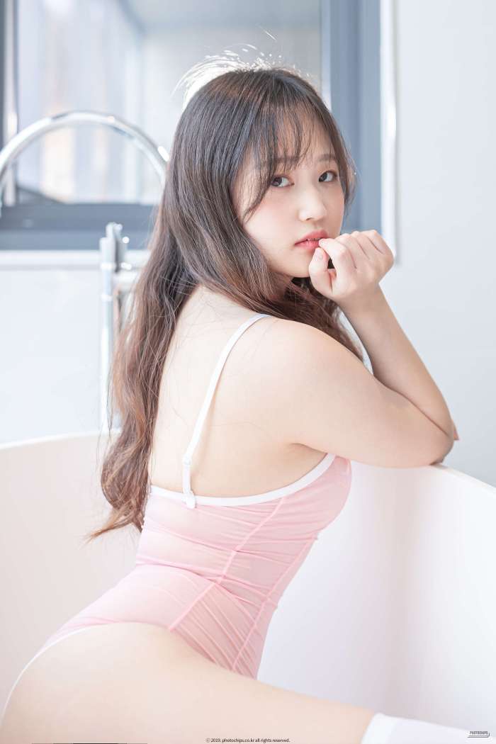PhotoChips Vol.83 Sia No.3 [105P148MB]