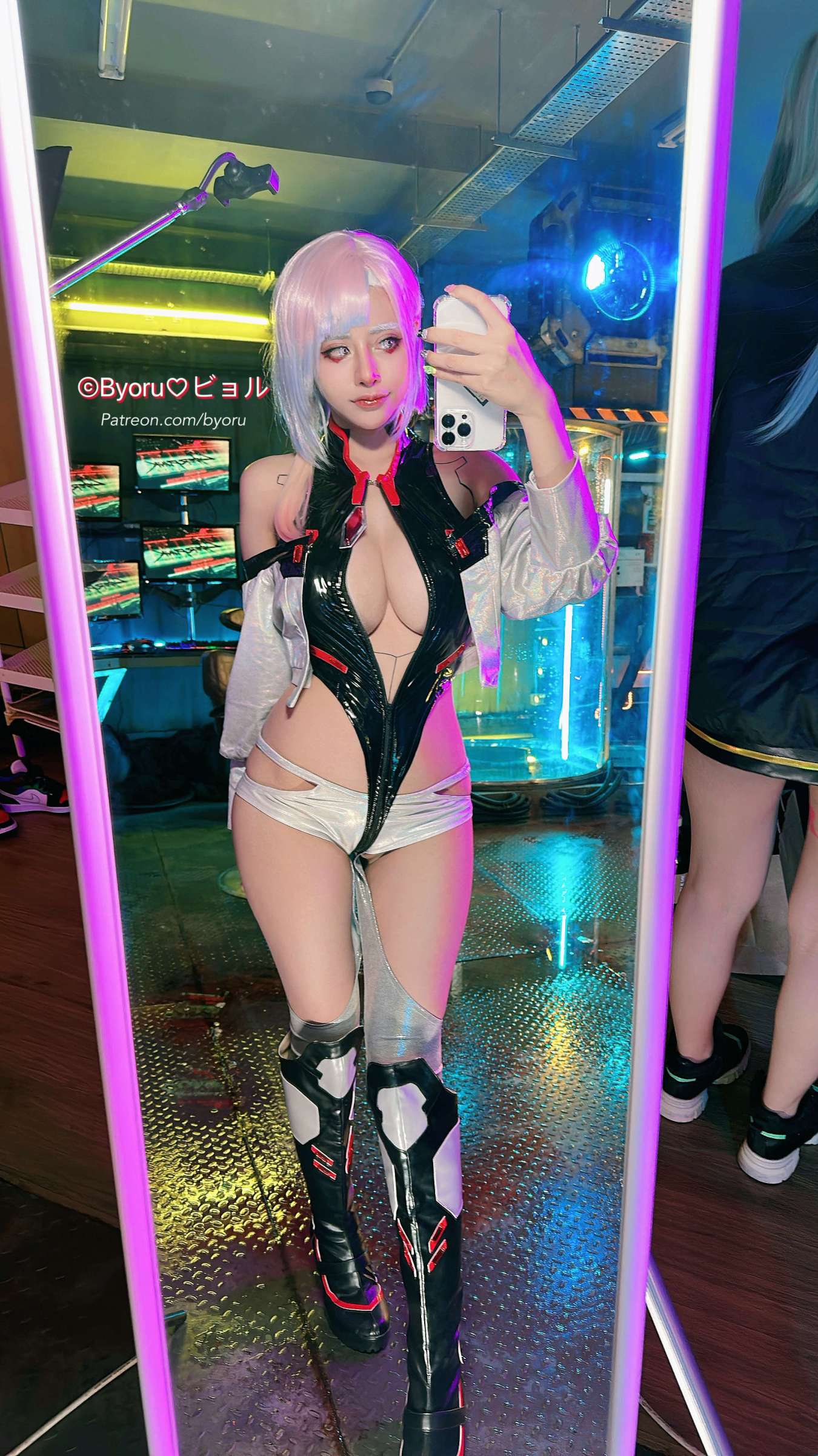 https://www.lss77.com/wp-content/uploads/2023/08/1692990400-cf2e4f52be52a8f-1350x2400.jpg
