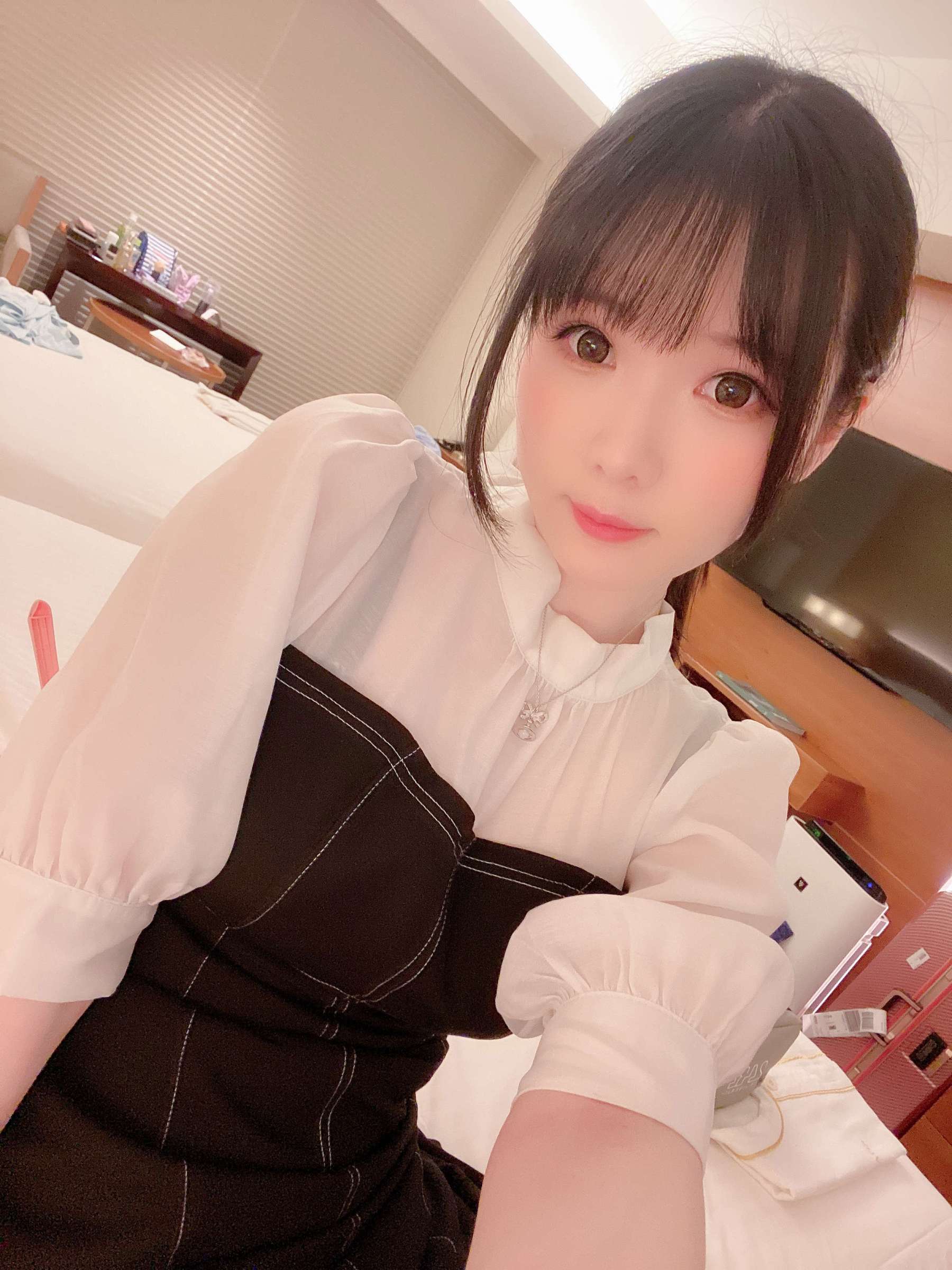 https://www.lss77.com/wp-content/uploads/2023/09/1694320216-93dd4de5cddba2c-1800x2400.jpg