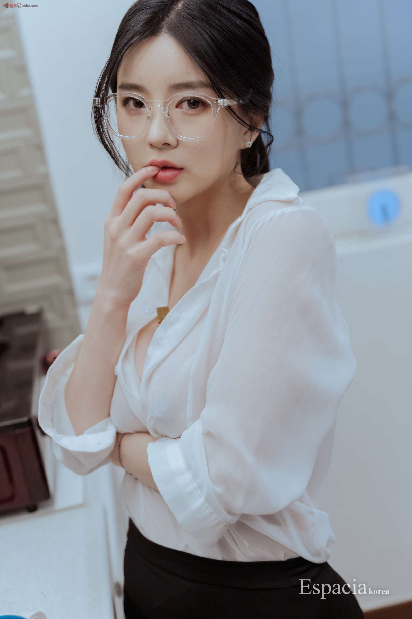 https://www.lss77.com/wp-content/uploads/2023/09/1694623886-a13ee062eff9d72-1600x2400.jpg