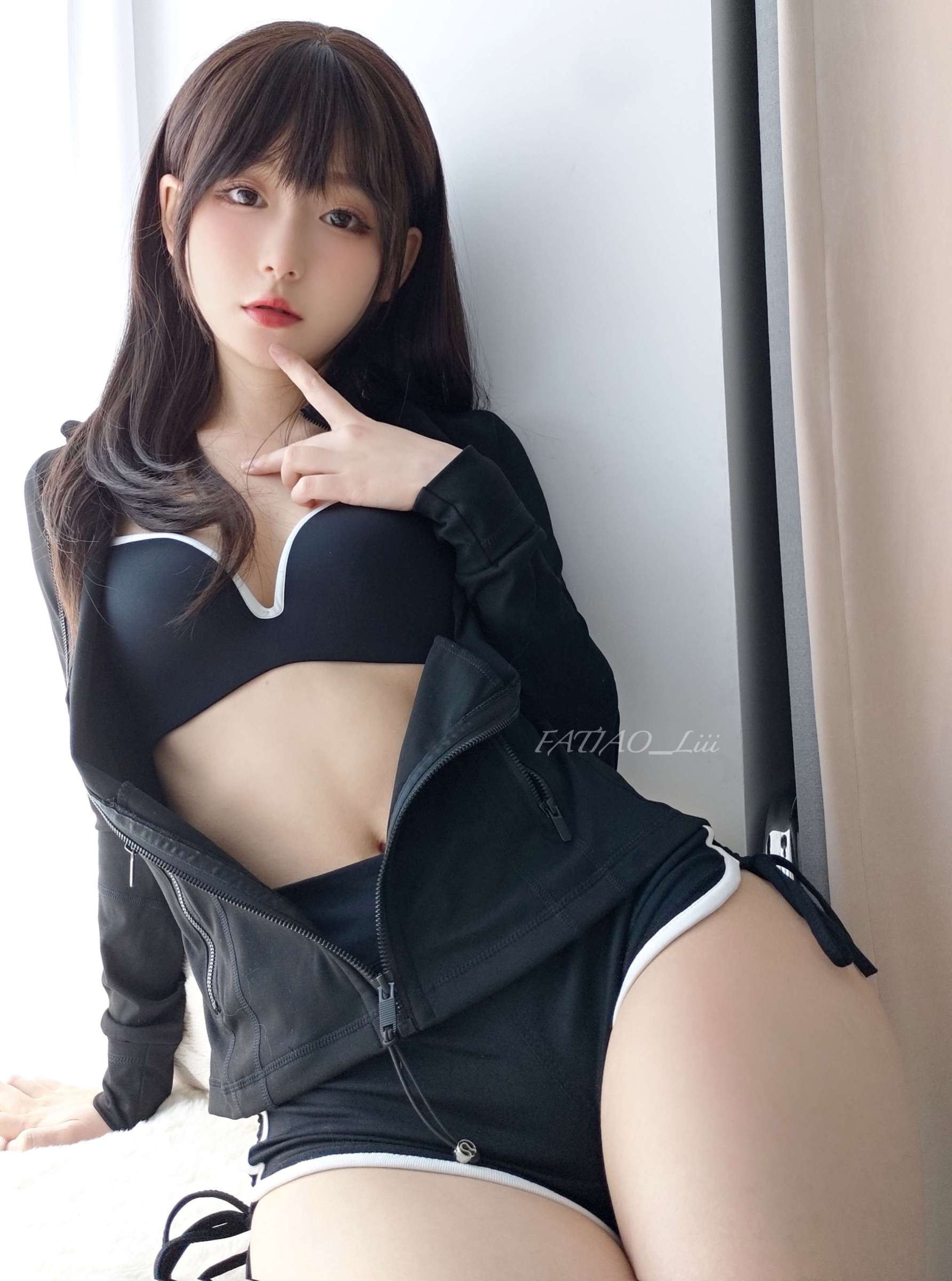 https://www.lss77.com/wp-content/uploads/2023/09/1694624593-f43686bab1c6048-1784x2400.jpg