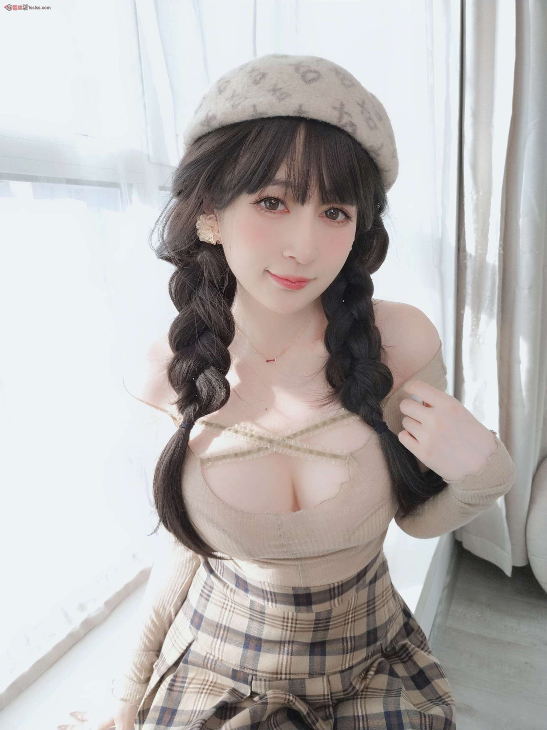 https://www.lss77.com/wp-content/uploads/2023/09/1694756405-9e94b15ed312fa4-1800x2400.jpg