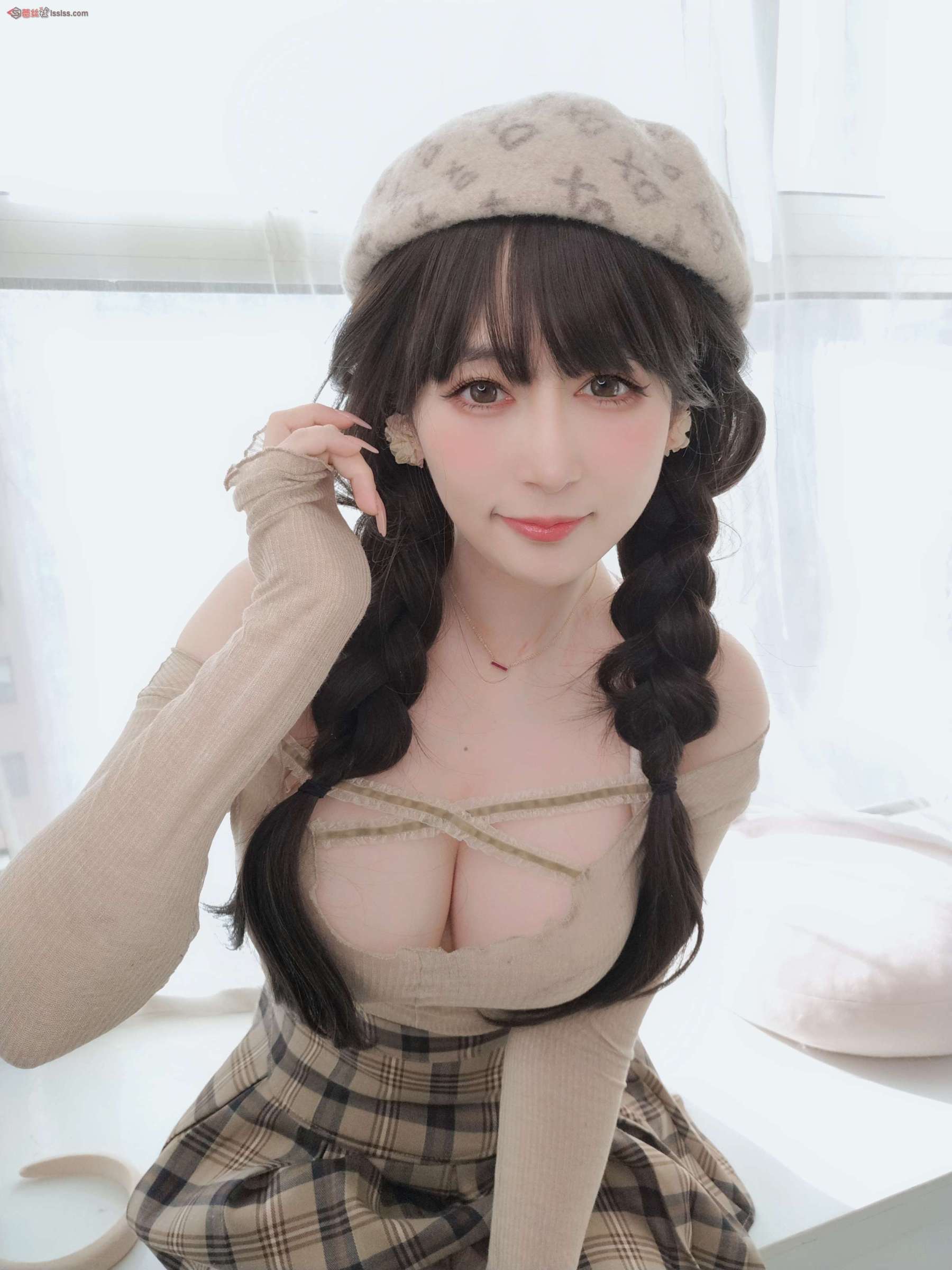 https://www.lss77.com/wp-content/uploads/2023/09/1694756617-738cccd4fda1724-1800x2400.jpg