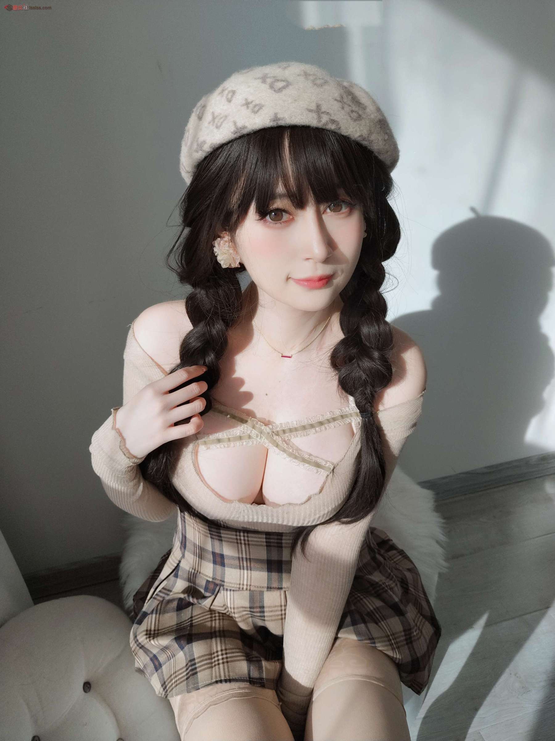 https://www.lss77.com/wp-content/uploads/2023/09/1694756843-5c7d5705ab73466-1800x2400.jpg