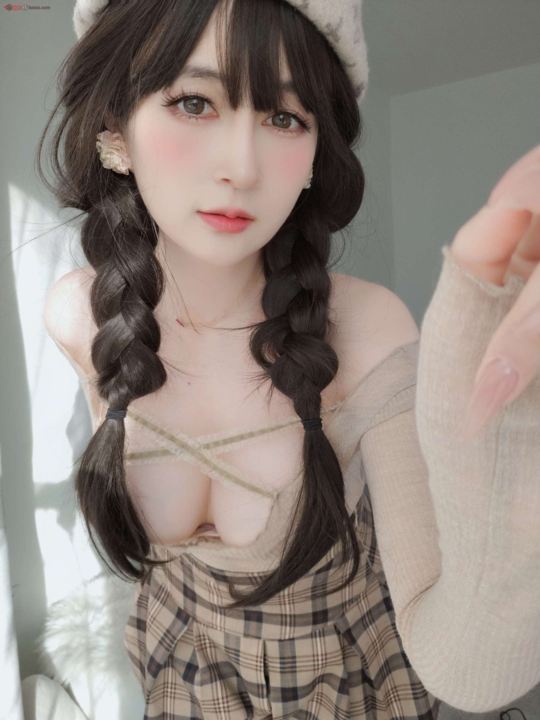 https://www.lss77.com/wp-content/uploads/2023/09/1694757703-38b3eff8baf5662-1800x2400.jpg