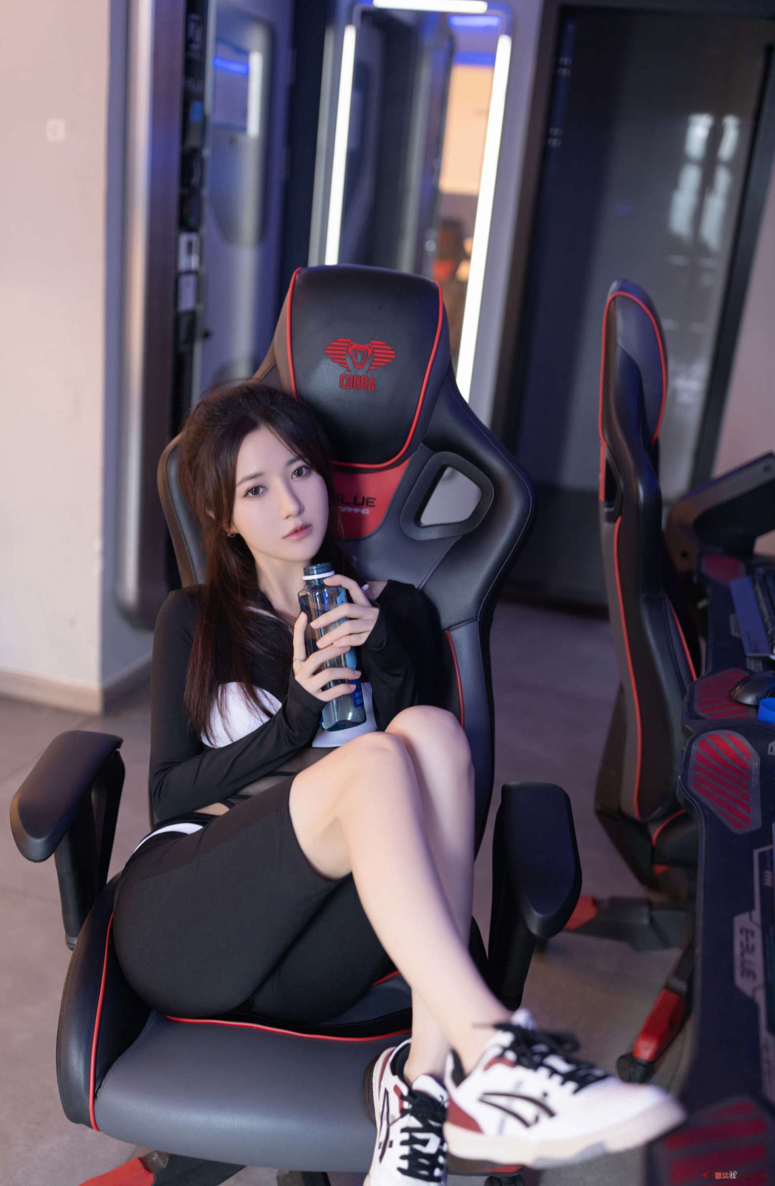 https://www.lss77.com/wp-content/uploads/2023/09/1695188773-ce08becc73195df-1569x2400.jpg