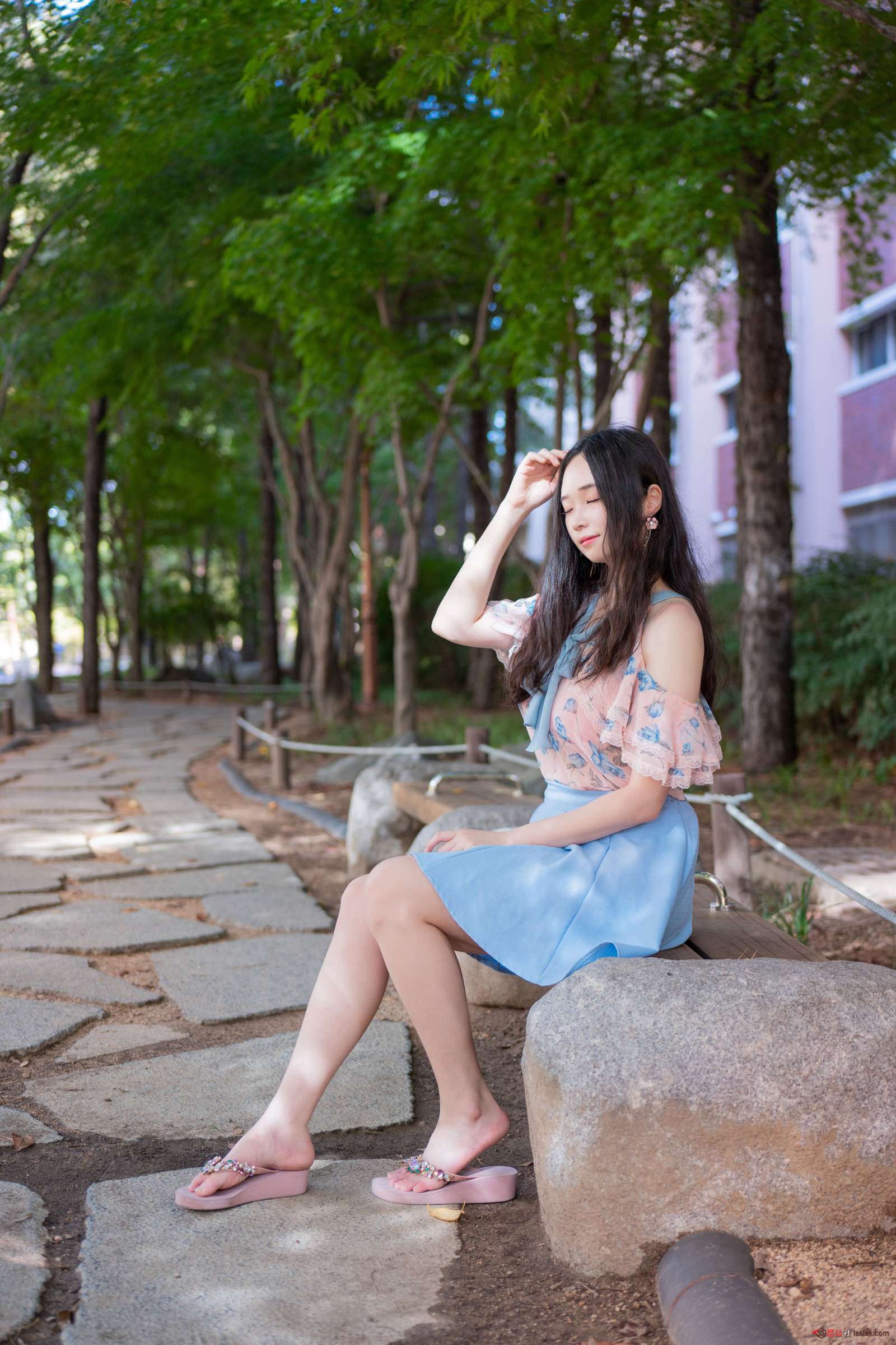 https://www.lss77.com/wp-content/uploads/2023/09/1695812840-307fd7f231593cf-1600x2400.jpg