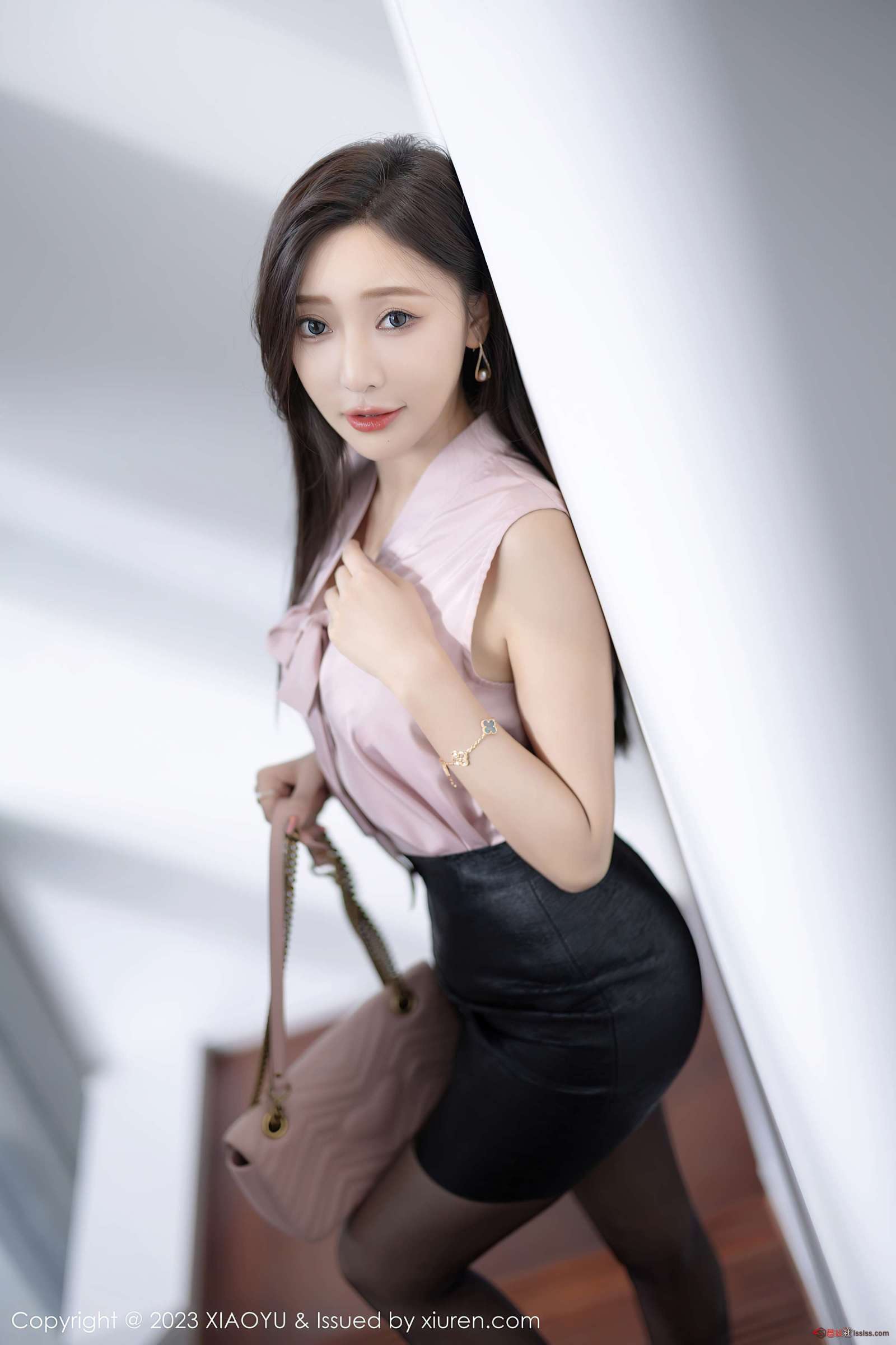 https://www.lss77.com/wp-content/uploads/2023/10/1696094542-7cd86ecb09aa48c-1600x2400.jpg