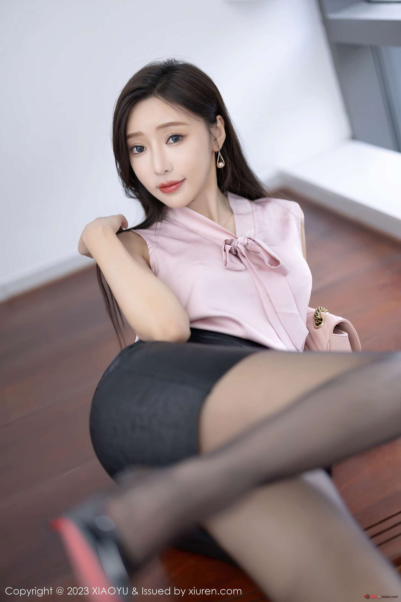 https://www.lss77.com/wp-content/uploads/2023/10/1696094809-540bd55a2cf295b-1600x2400.jpg