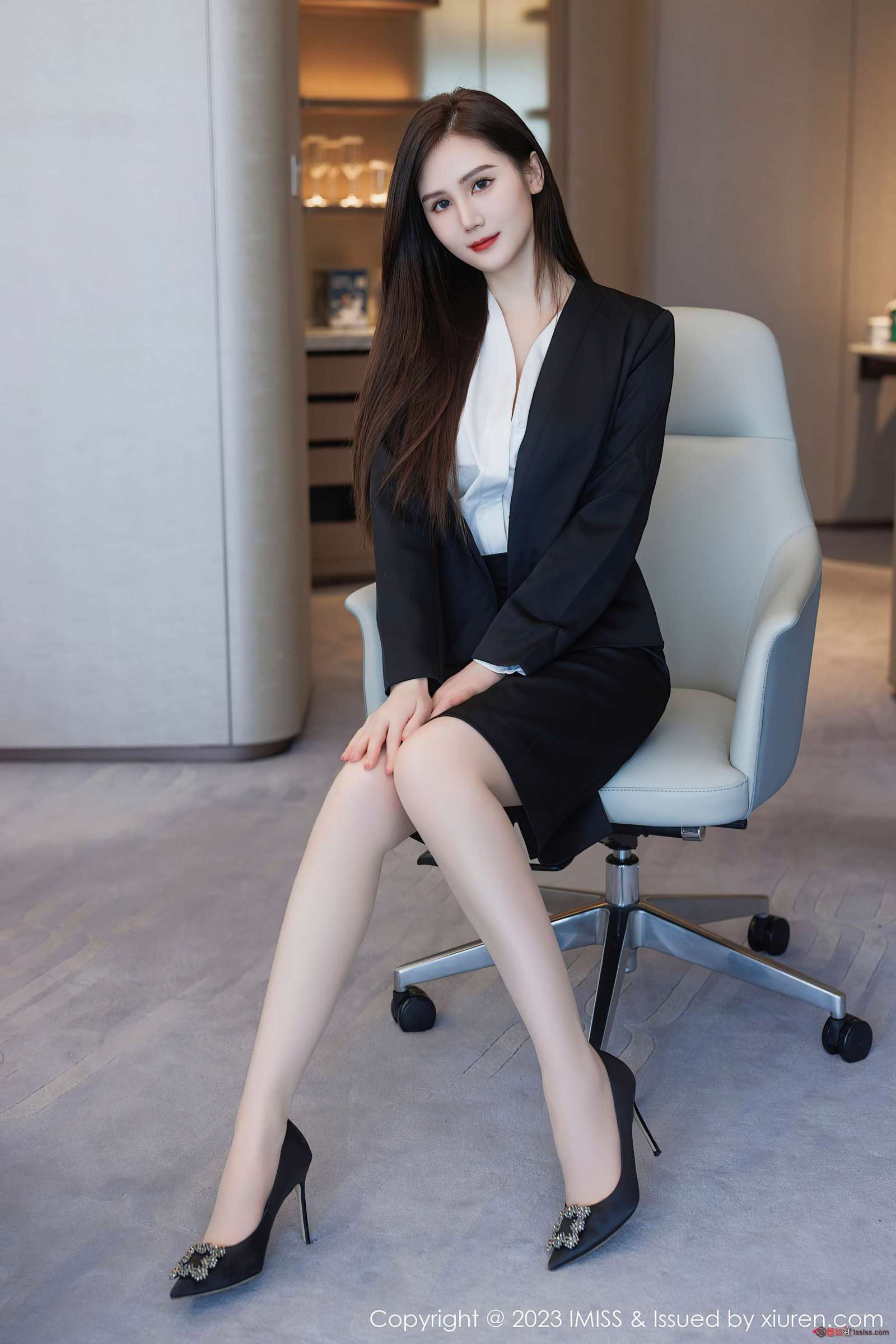 https://www.lss77.com/wp-content/uploads/2023/10/1696356870-6950aac2d7932e1-1600x2400.jpg