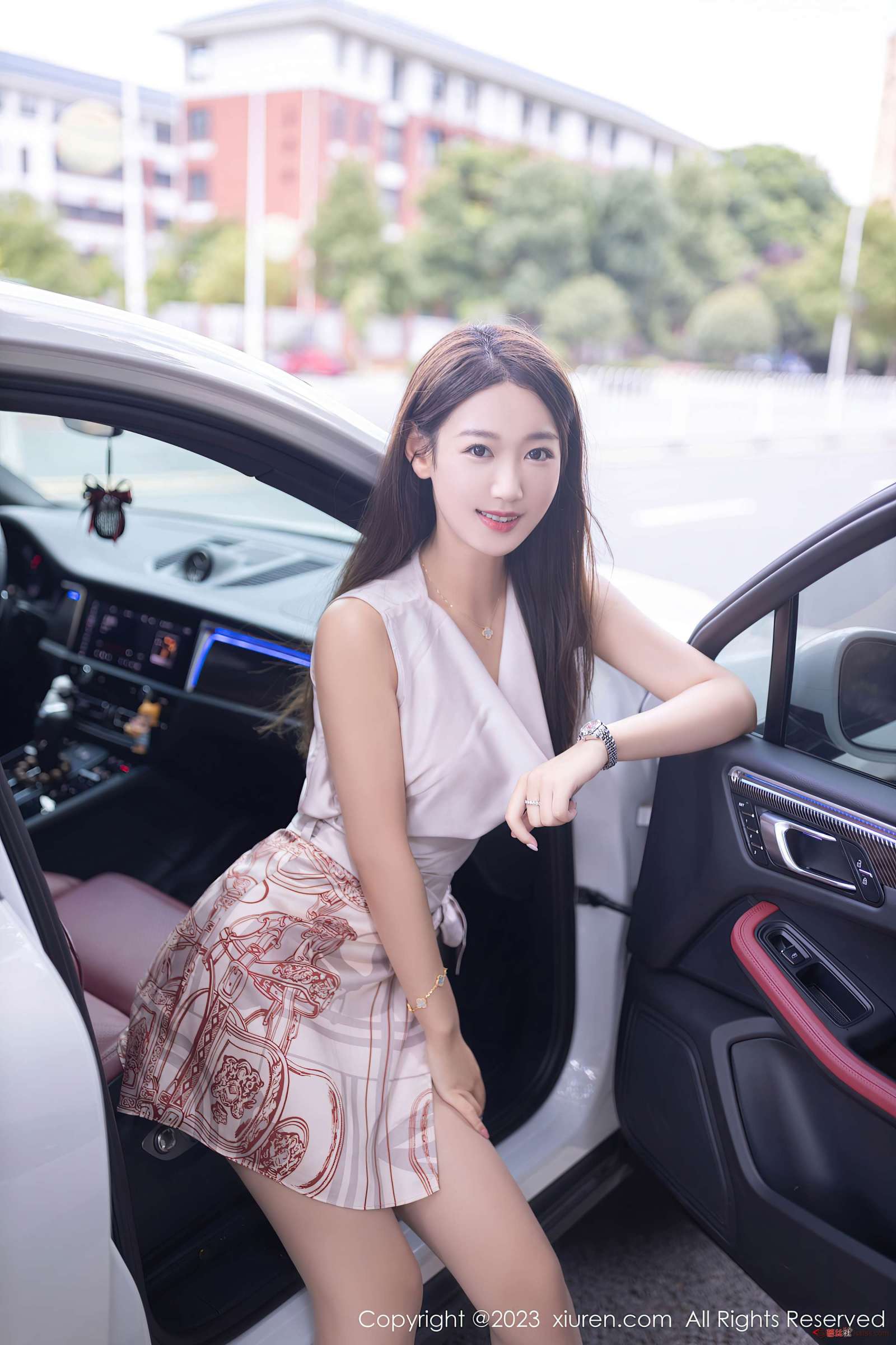 https://www.lss77.com/wp-content/uploads/2023/10/1696480113-25bbdcd06c32d47-1600x2400.jpg